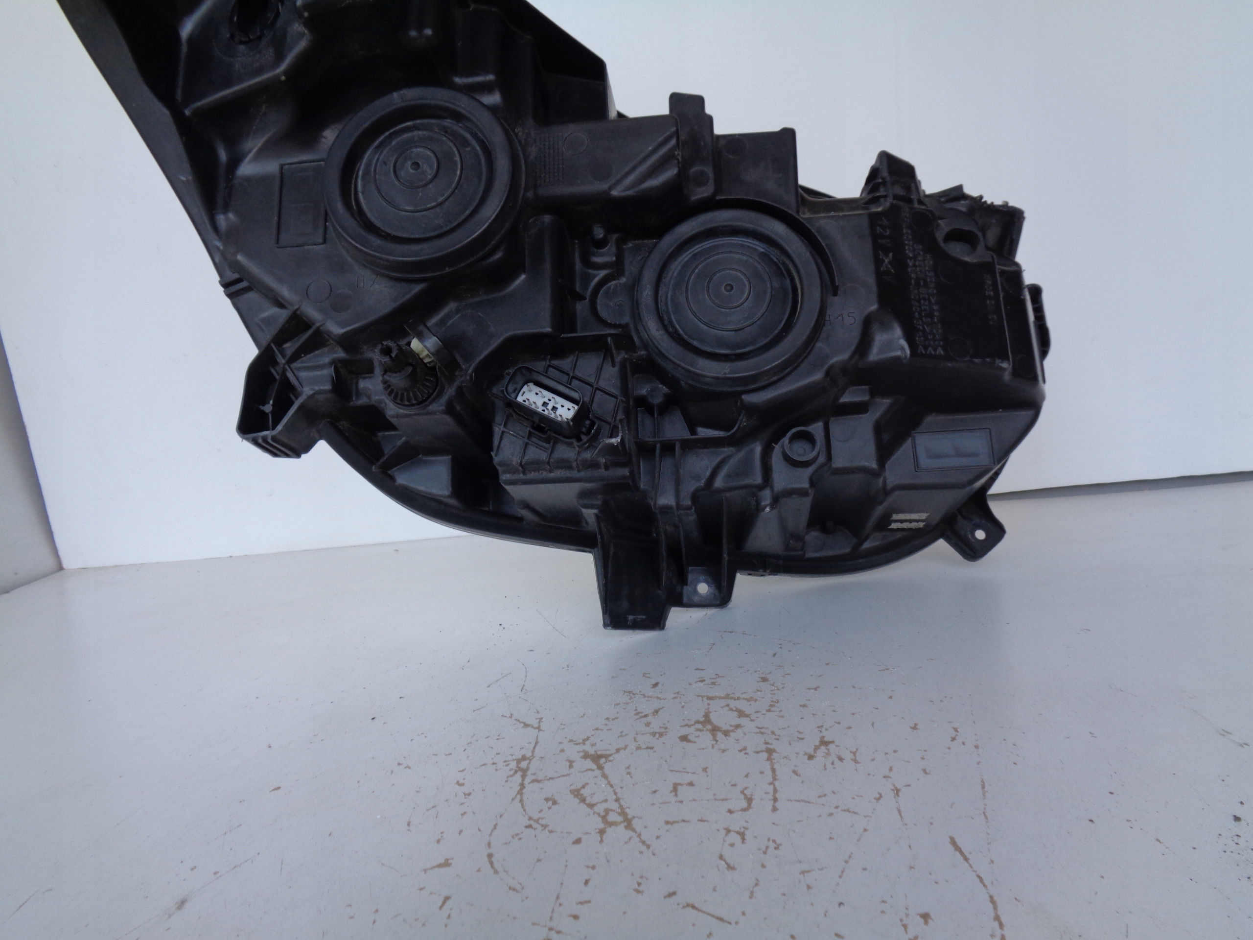 LAVE PREDNE SVETLO FORD S-MAX MK2 14- GALAXY MK4 15-