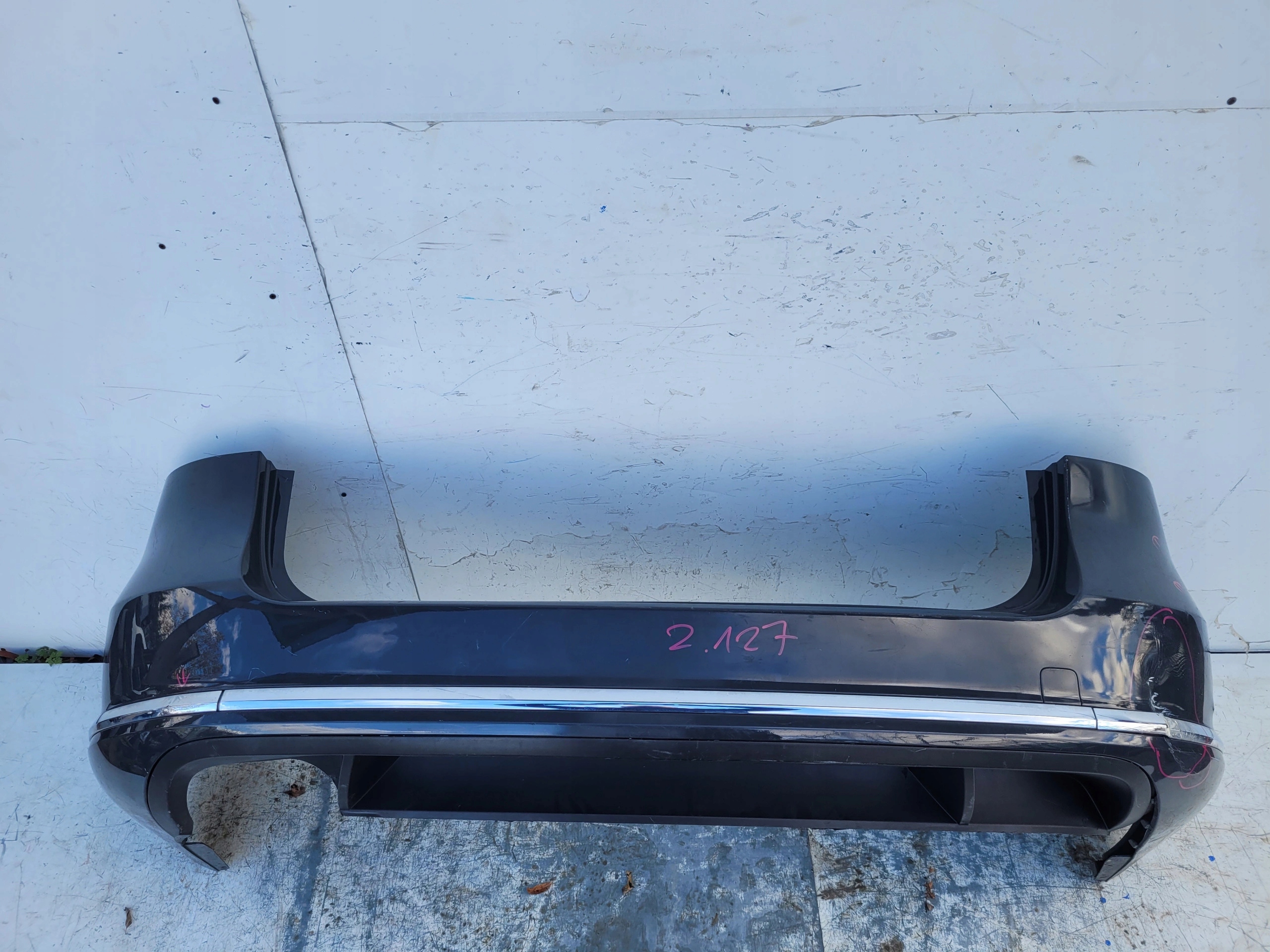 VW PASSAT B7 KOMBI ZADNÝ NÁRAZNÍK