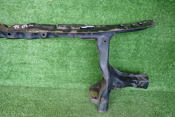 VW T5 03-10 PREDNE CELO