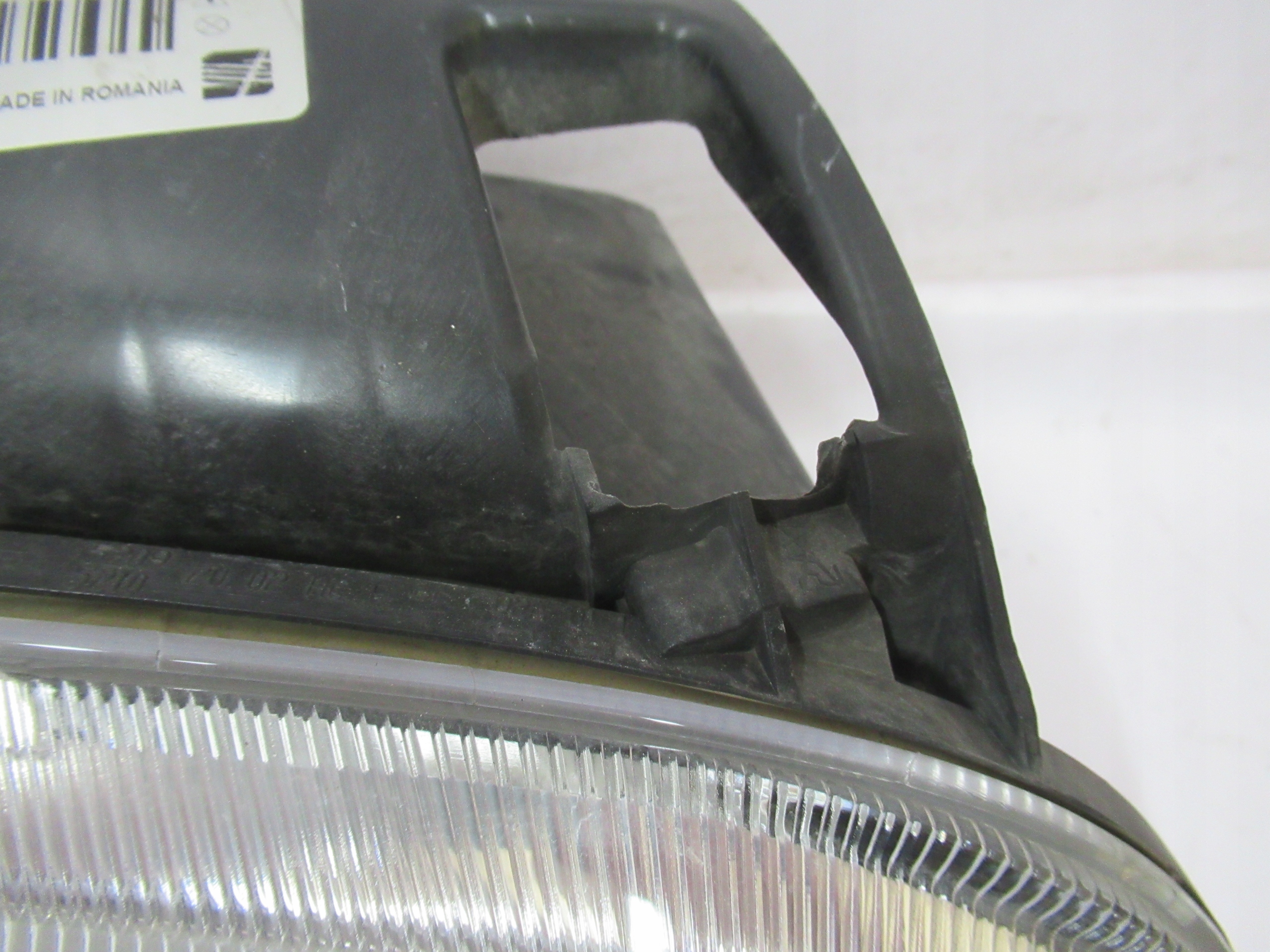 PRAVE PREDNE SVETLO SEAT IBIZA II 99-02