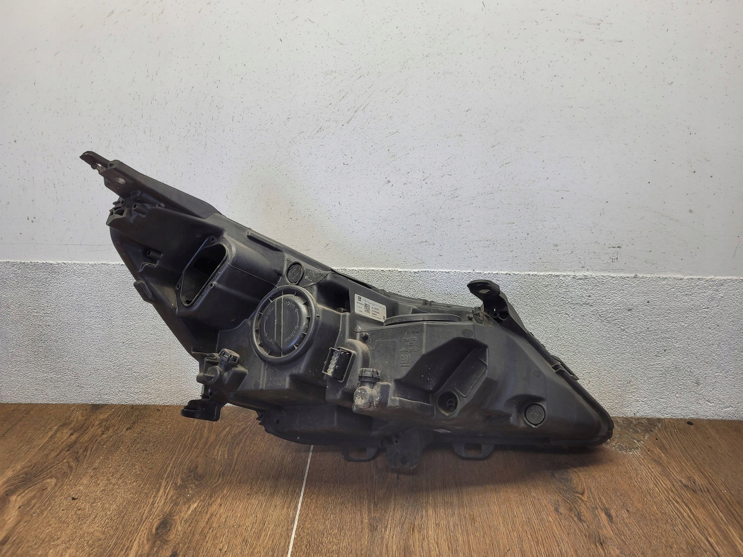 Opel Astra K 39158005 ĽAVÉ PREDNÉ SVETLO