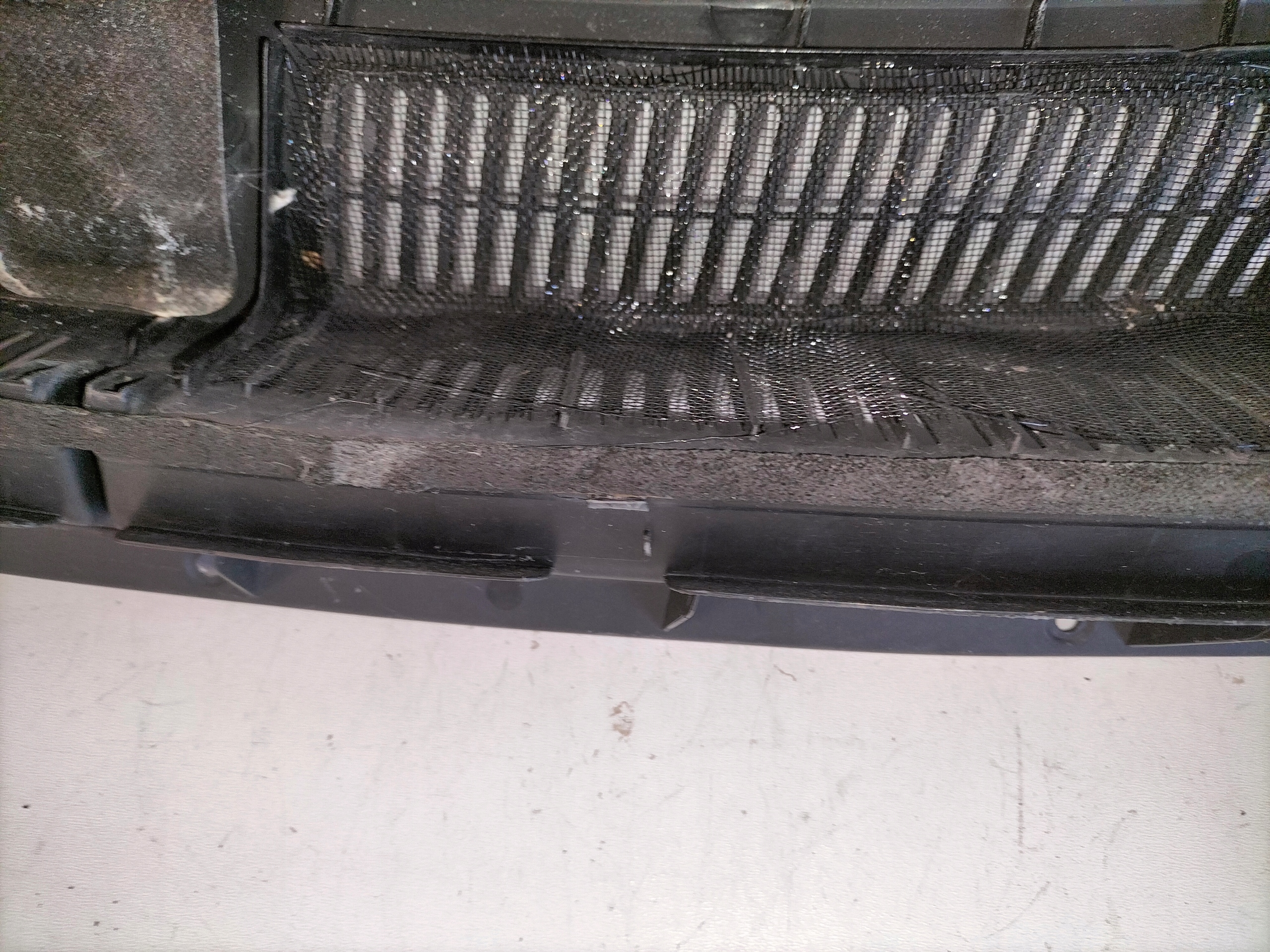 TORPEDO, PLAST POD STIERACE PRAVÉ TOYOTA YARIS II 06-