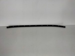 TESNIACA GUMA PREDNEJ KAPOTY SKODA OCTAVIA IV 4 19- TESNIACA GUMA PREDNEJ KAPOTY SKODA OCTAVIA IV 4 19-