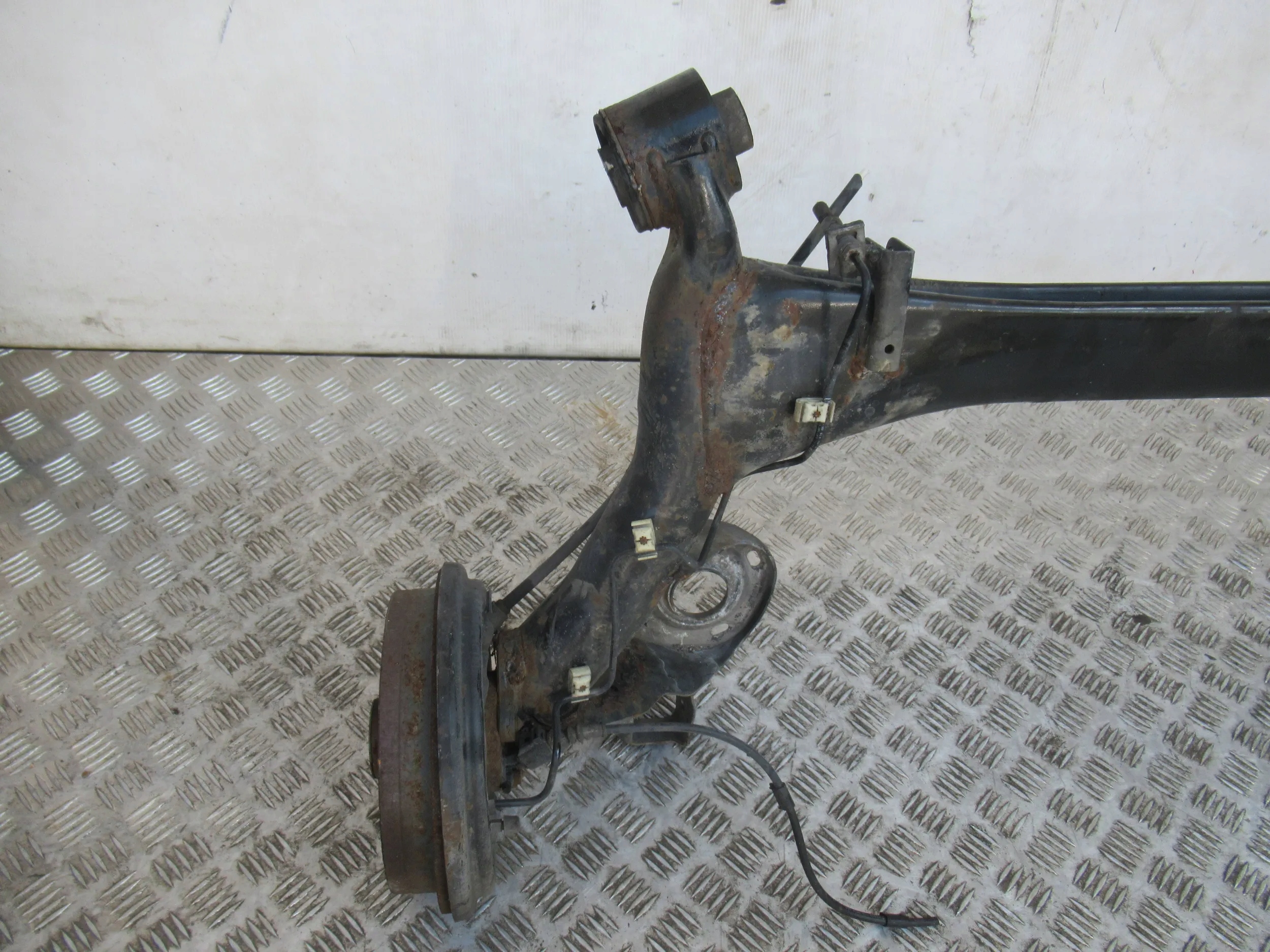 ZADNÁ NÁPRAVA SKODA FABIA II 2 KOMBI