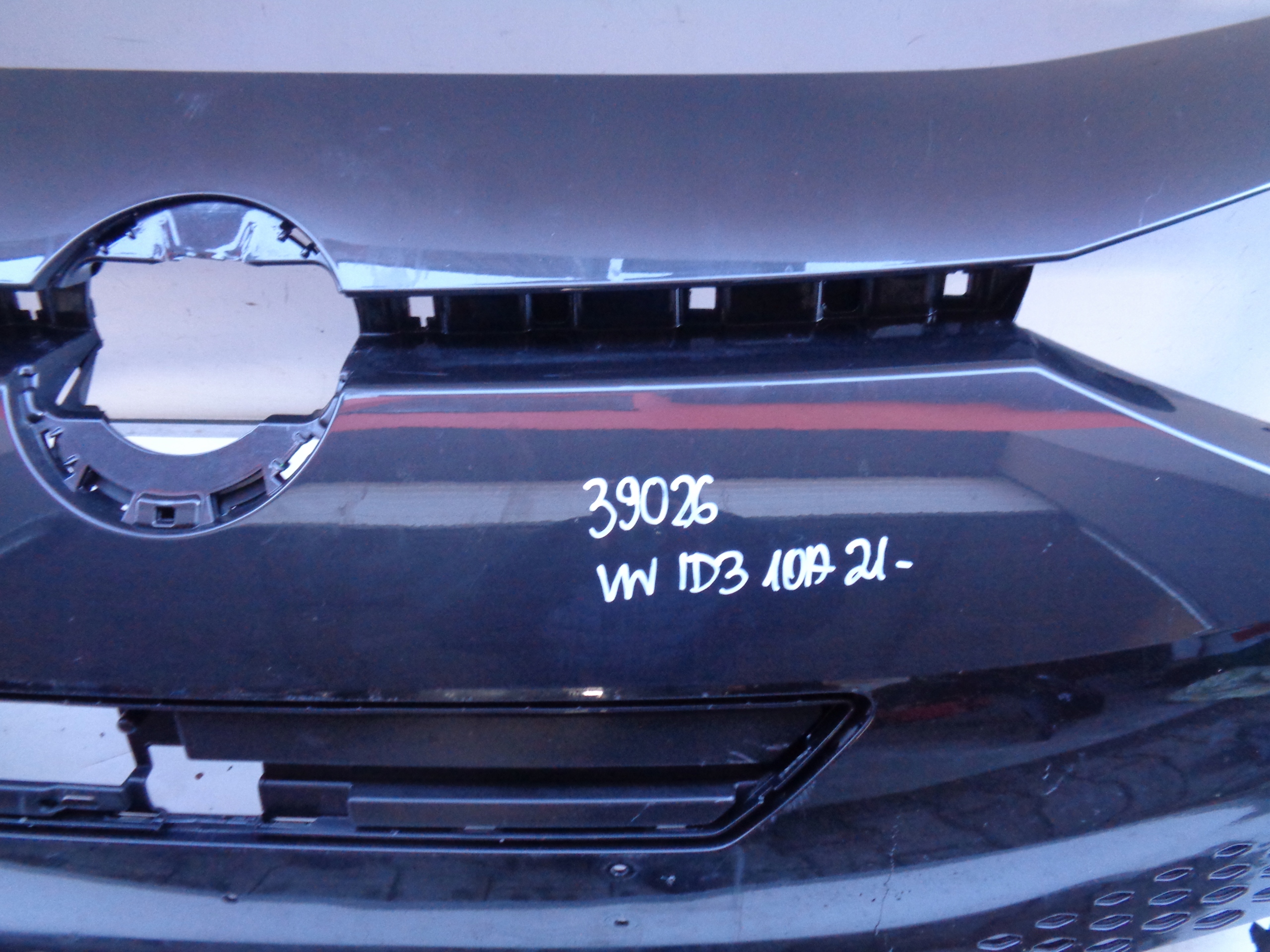 PREDNÝ NÁRAZNÍK VW ID3 10A 20- NR 39026