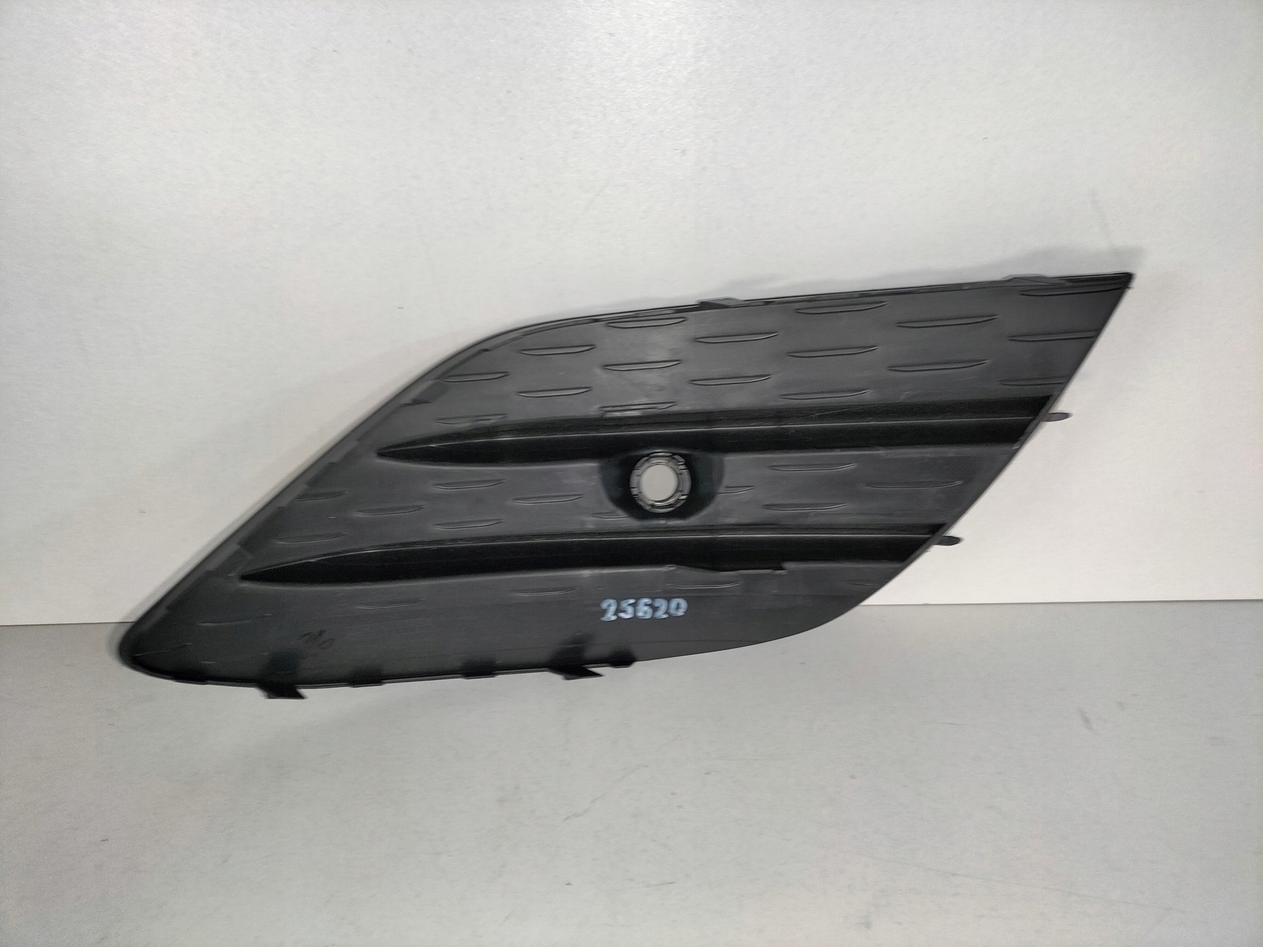 LAVA LISTA MRIEZKA MERCEDES CLA W118 LIFT 21-