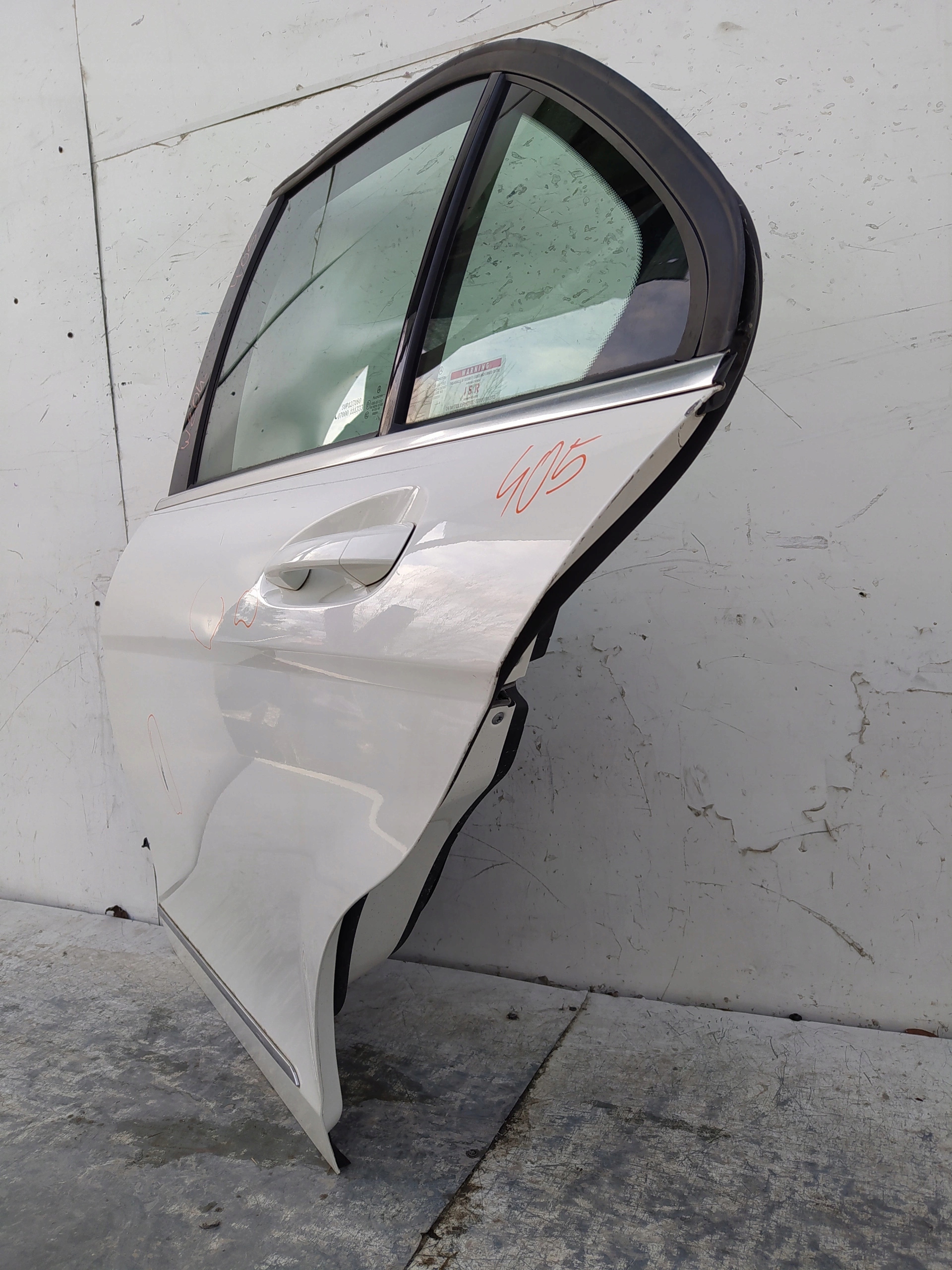 MERCEDES C W204 SEDAN LAVE ZADNE DVERE