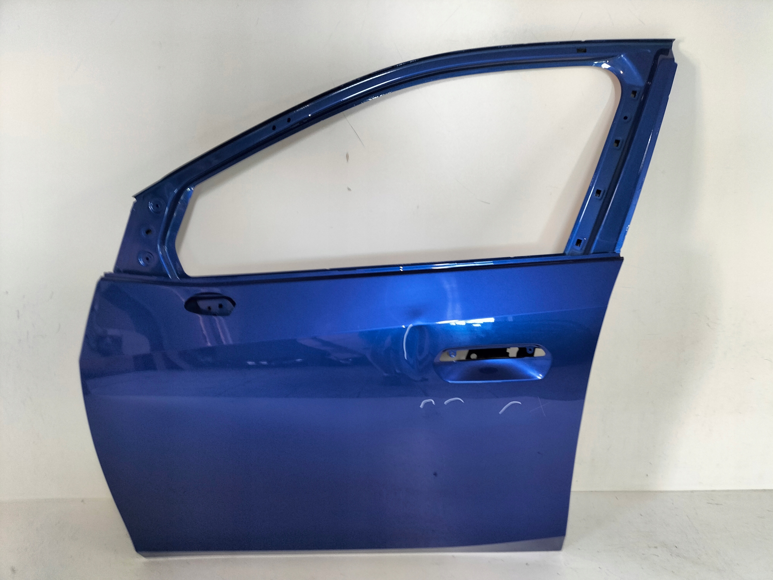 LAVE PREDNE DVERE BMW 2 U06 ACTIVE TOURER 21-