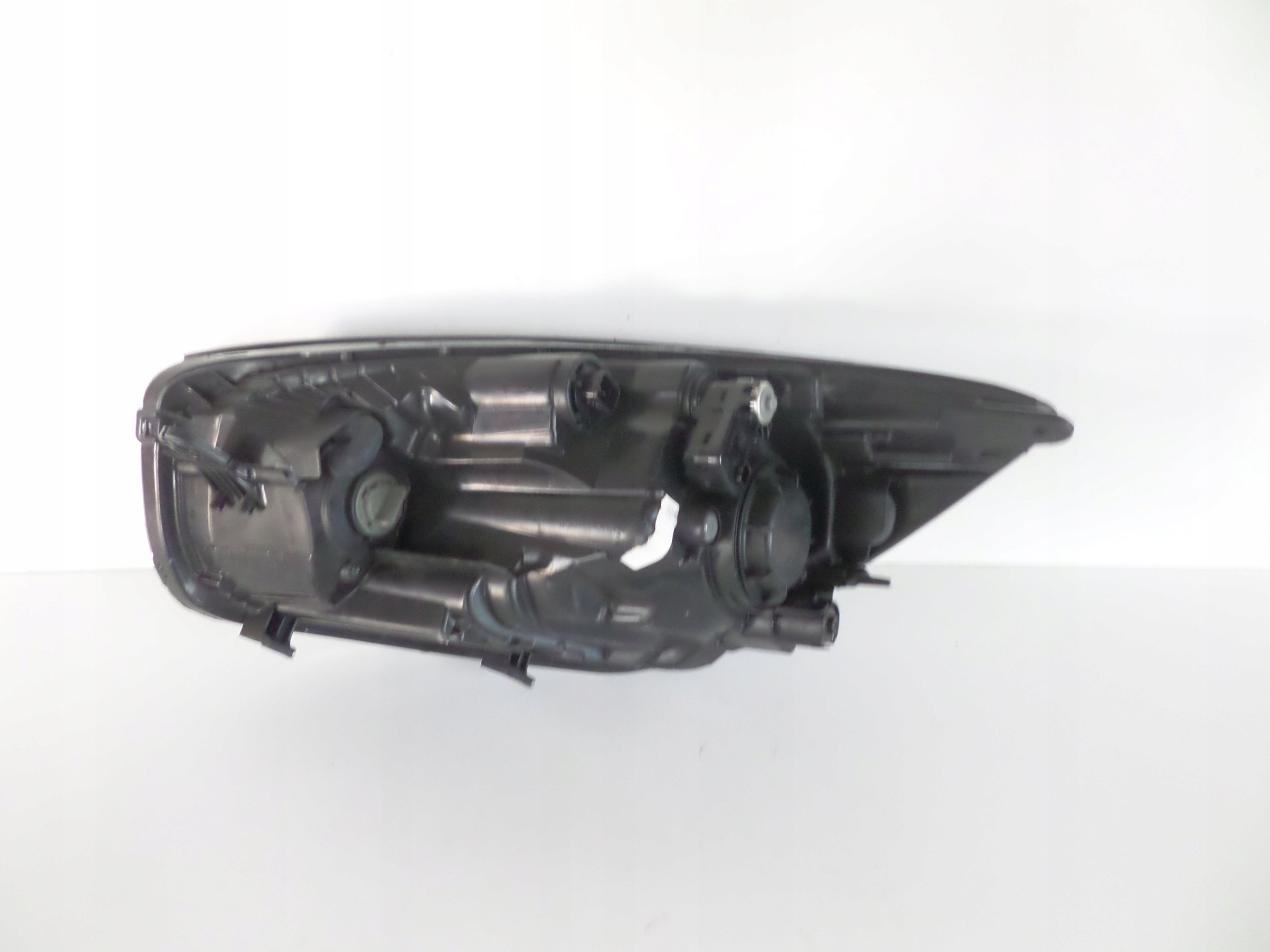 PRAVE PREDNE SVETLO KIA PICANTO 11-17