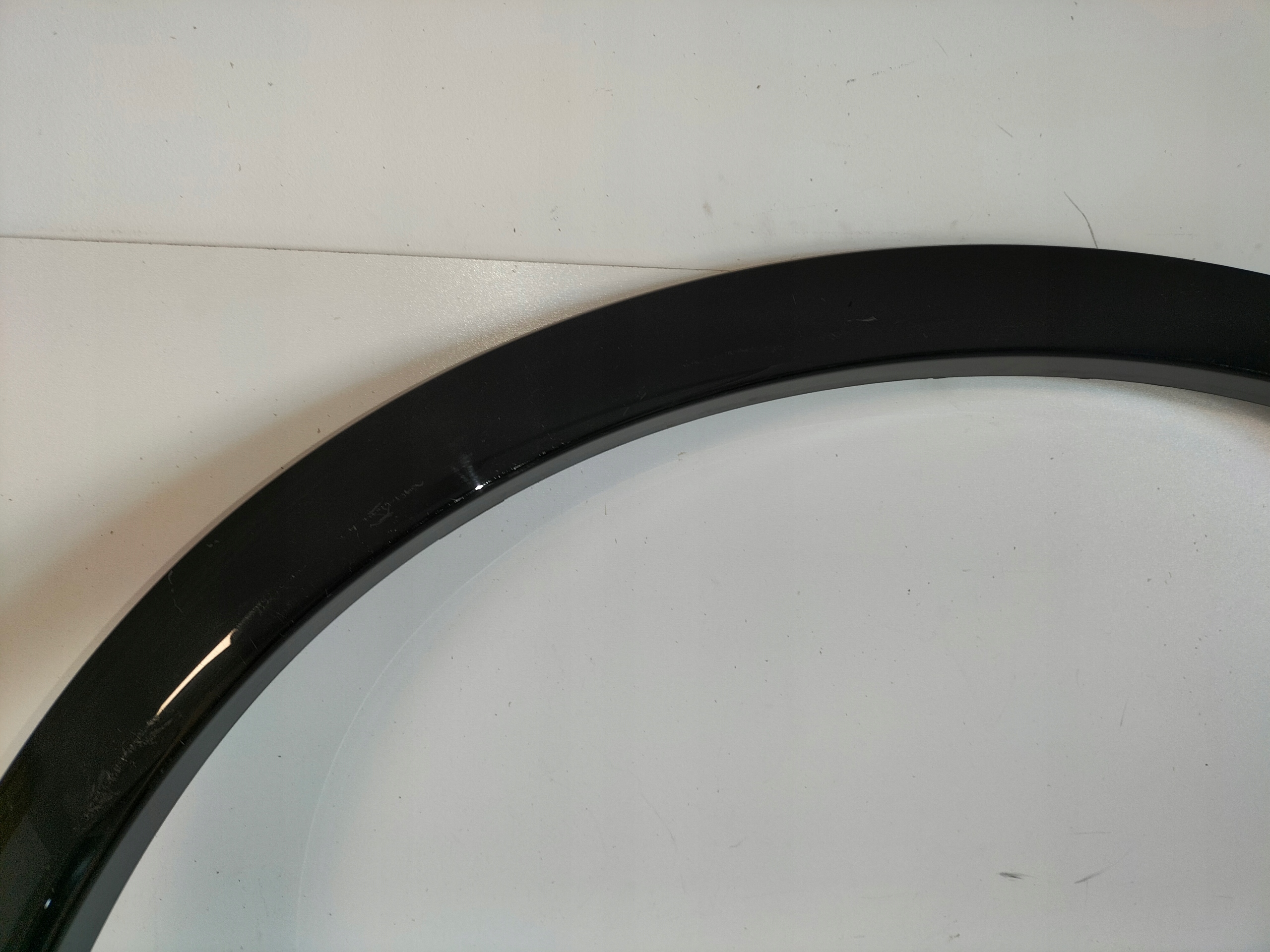 LISTA PRAVEHO PREDNEHO BLATNIKA VW TIGUAN III 24- R-LINE