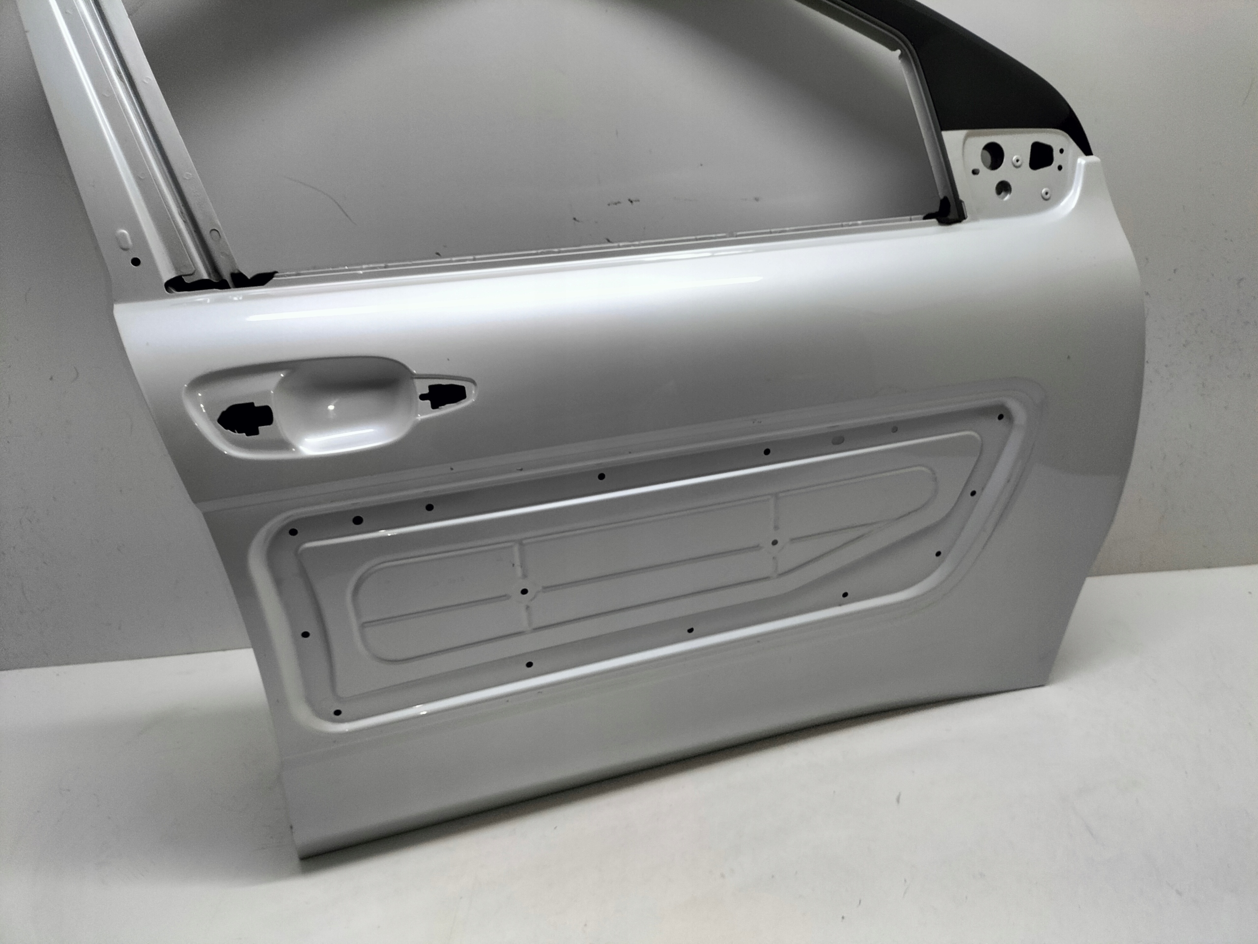 PRAVE PREDNE DVERE CITROEN C4 CACTUS 14-18