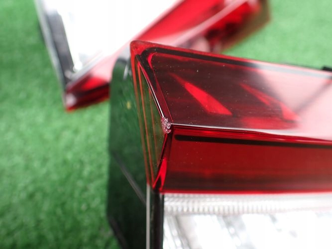 SKODA ENYAQ LED LAVE A PRAVE ZADNÉ SVETLO kpl