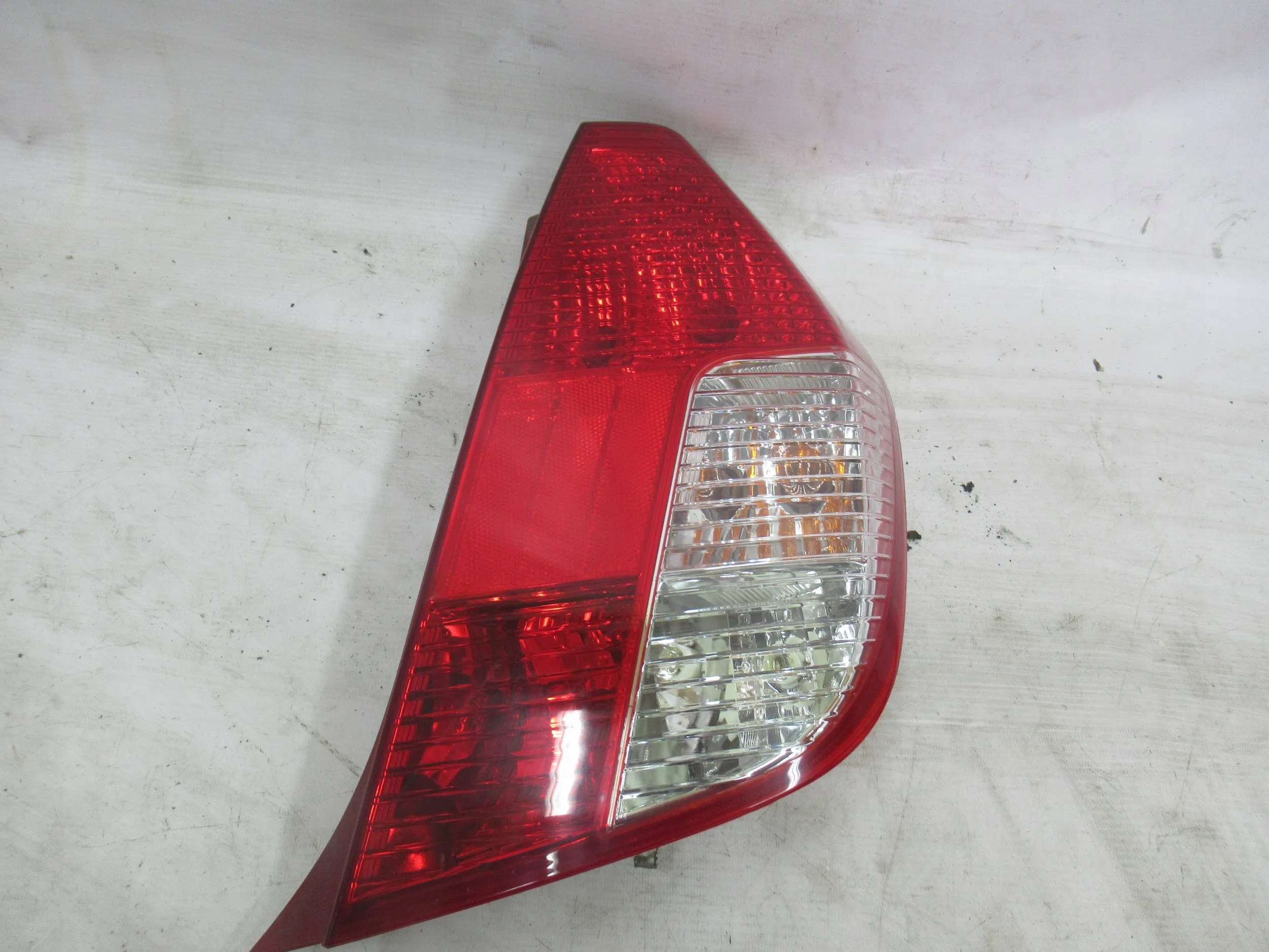 PRAVE ZADNE SVETLO Hyundai i10 07-