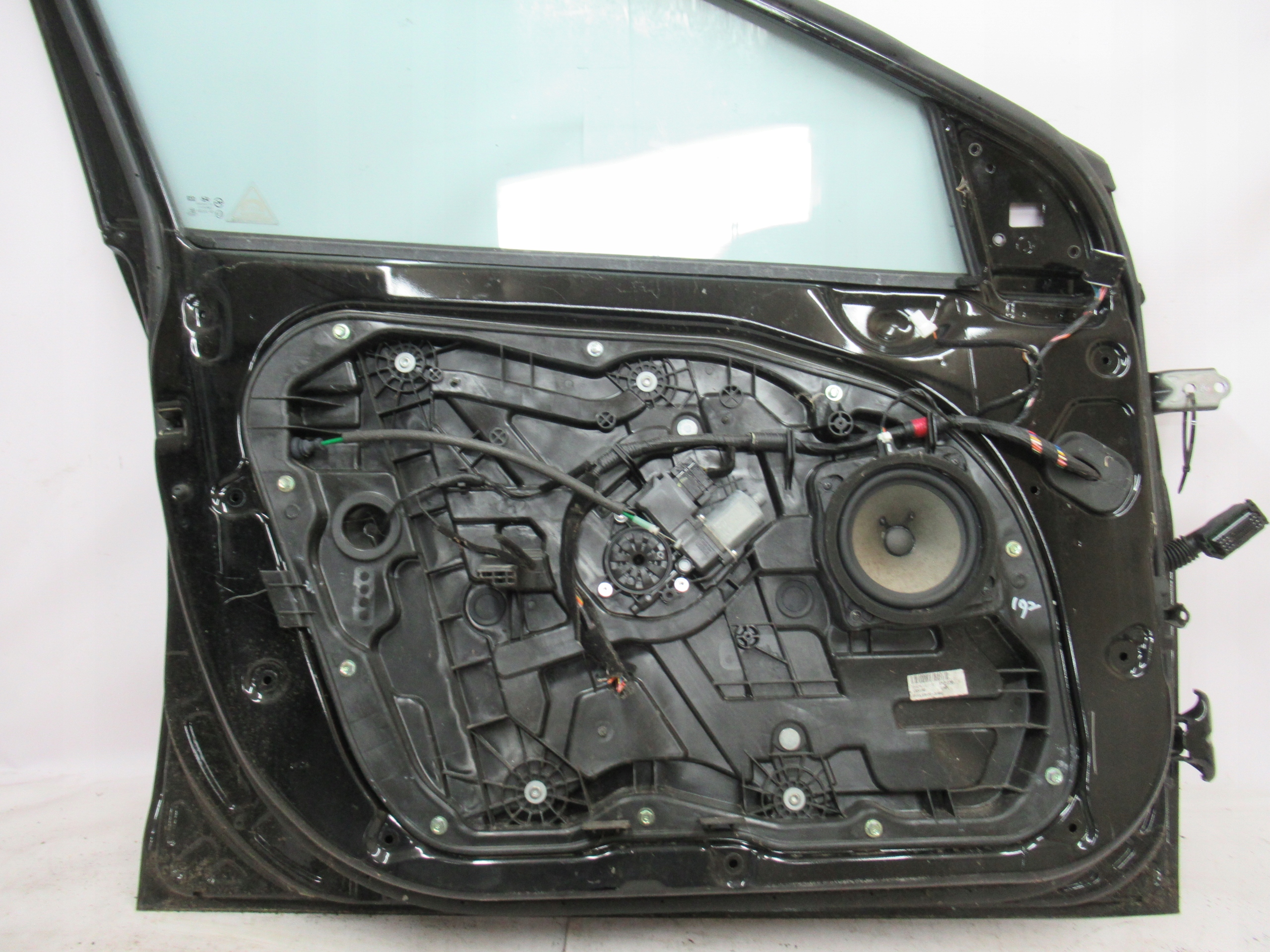 ĽAVÉ PREDNÉ DVERE HYUNDAI I40