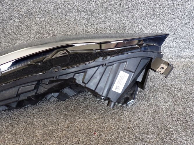 TESLA III FULL LED LAVE PREDNE SVETLO 1077375-00