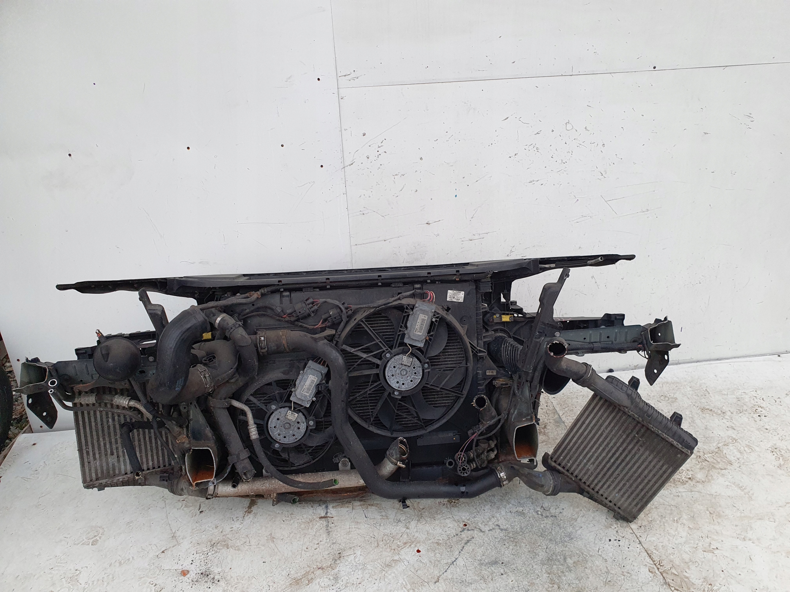 AUDI Q7 4L 3.0 TDI PREDNE CELO