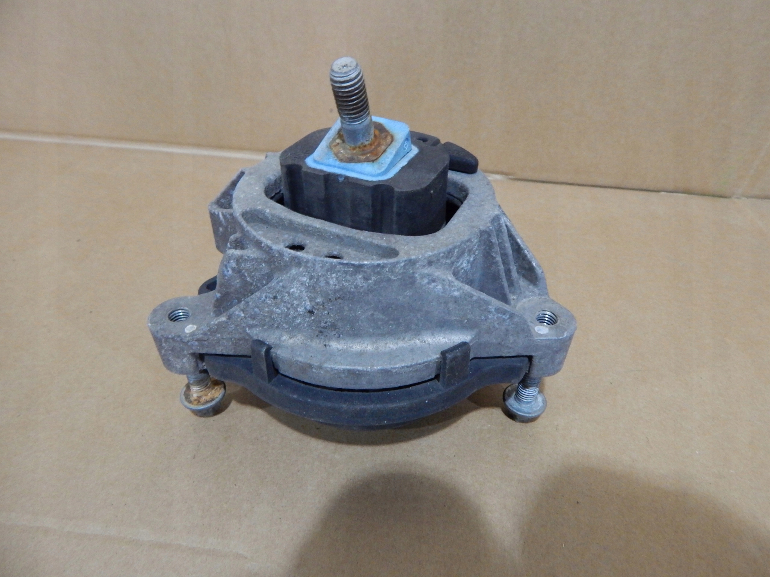 BMW F20 SILENBLOK DRZIAK MOTORA BENZIN