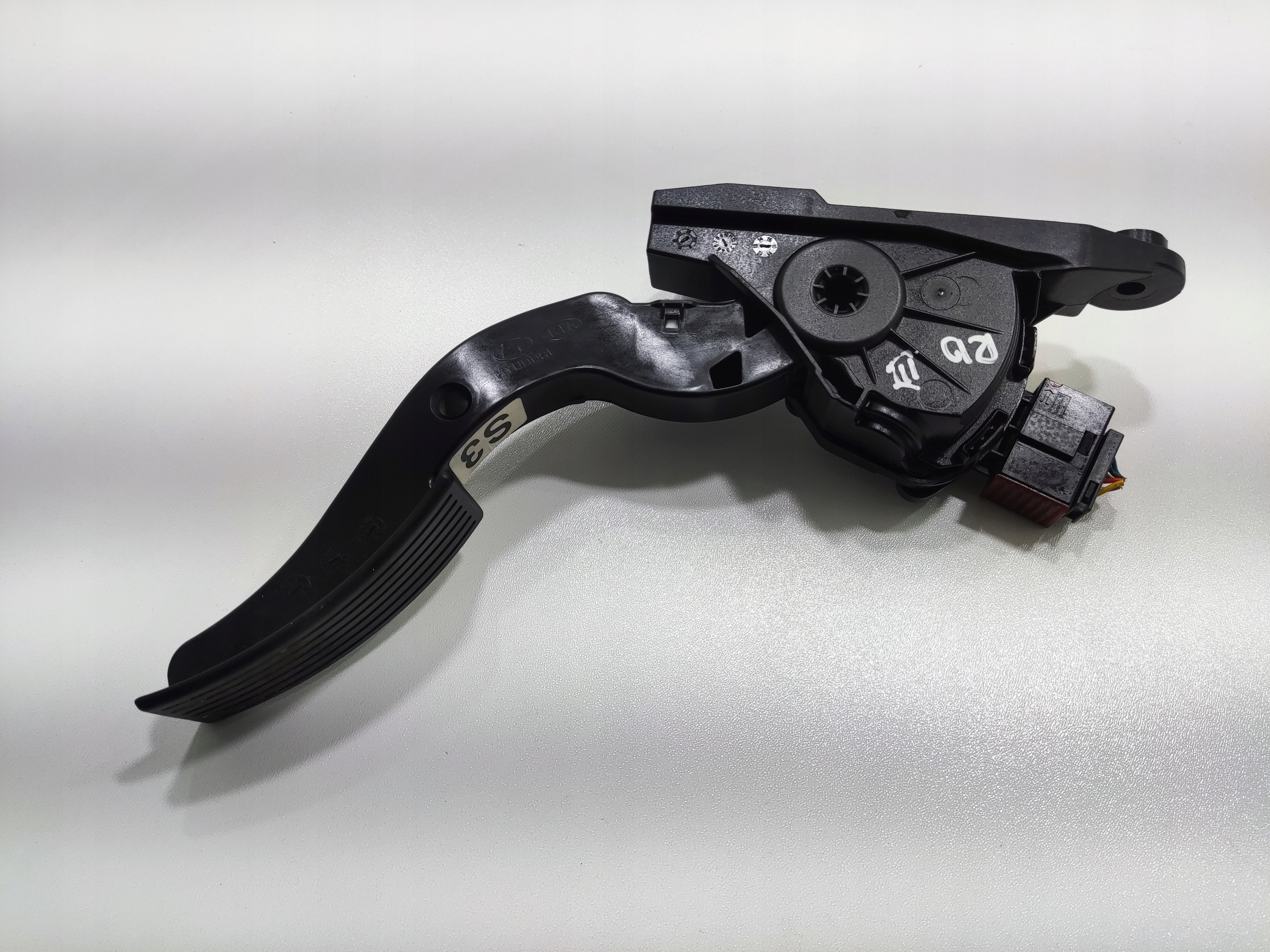 PLYNOVY PEDAL KIA RIO III 1.2 BENZIN 2011-2014