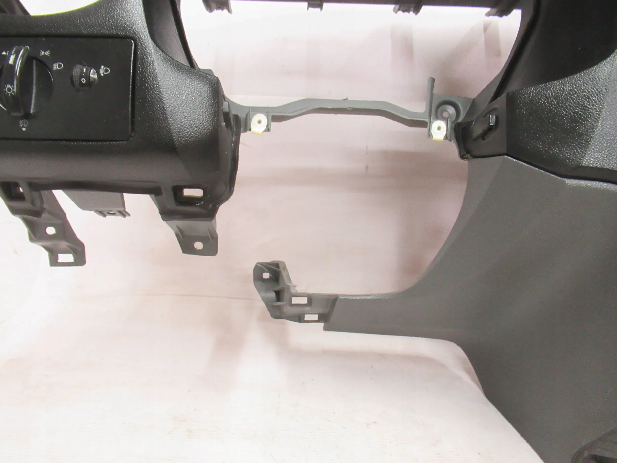 PRÍSTROJOVÁ DOSKA AIRBAG FORD FOCUS MK2