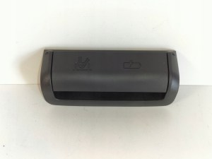 KRYT PORTU ZÁSUVKY USB KUFRA PRAVA BMW X7 G07 19- KRYT PORTU ZÁSUVKY USB KUFRA PRAVA BMW X7 G07 19-