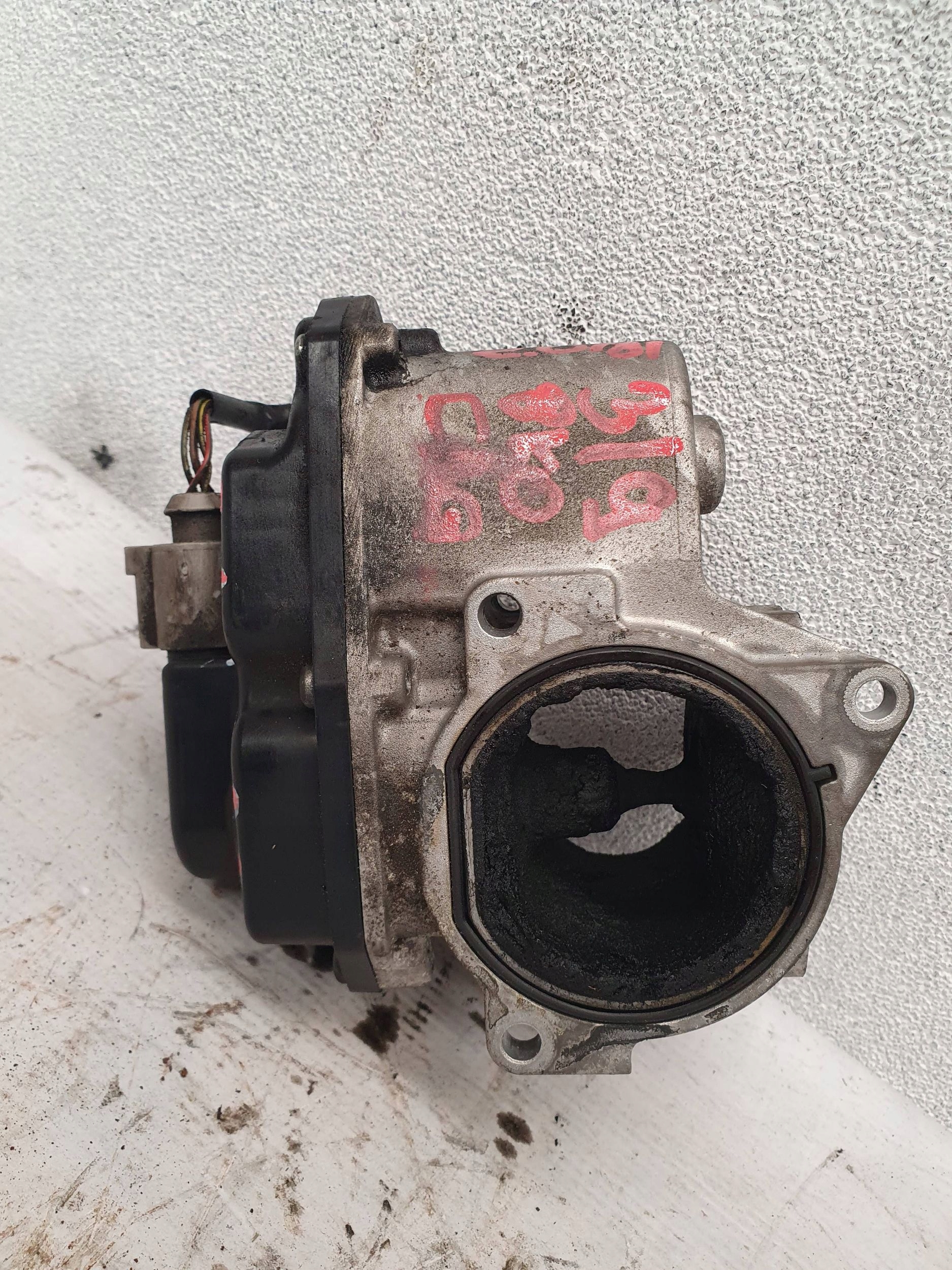 Audi A4 B8 8K 2.0 TDI 03L131501G EGR VENTIL