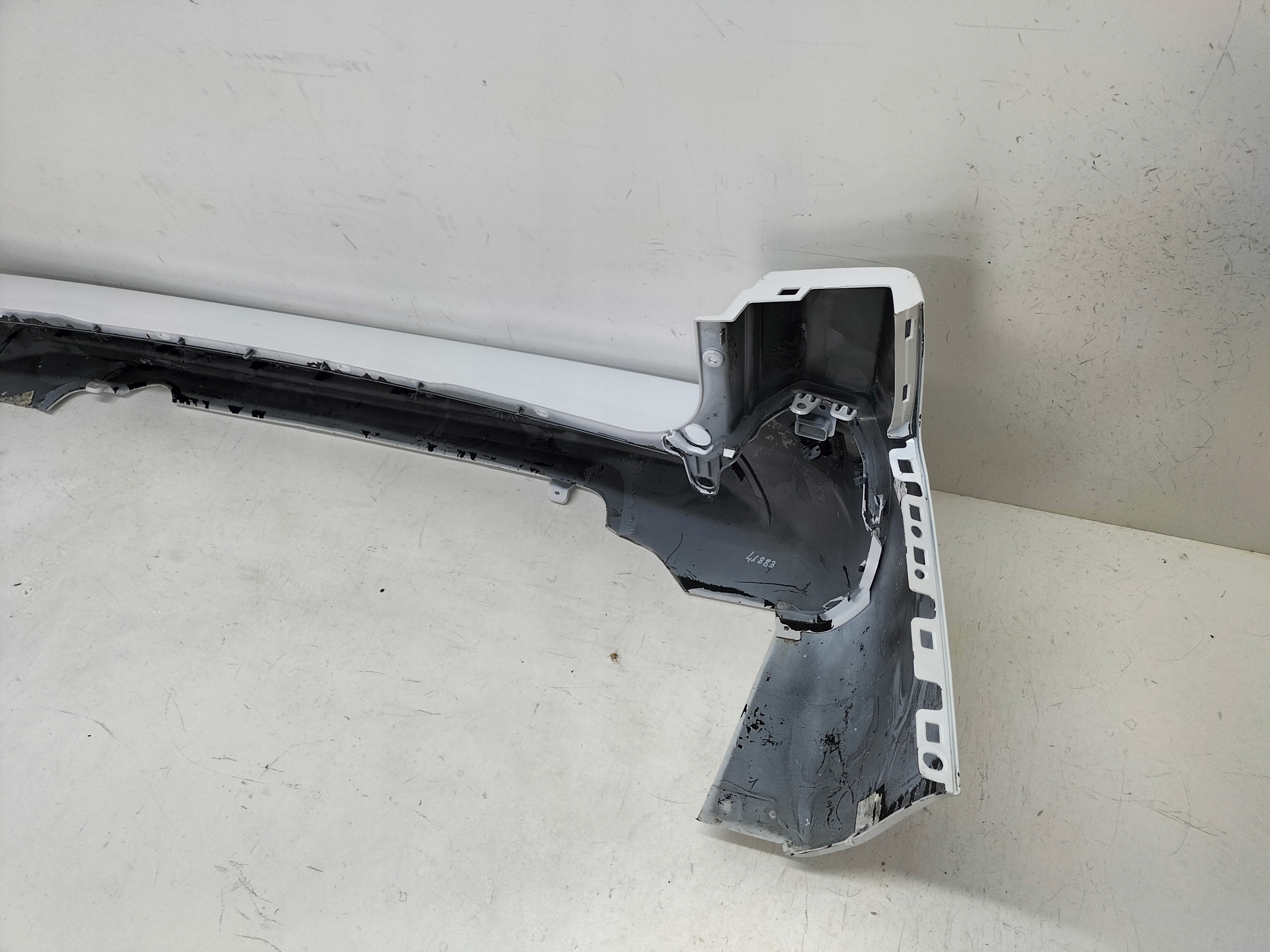 ZADNÝ NÁRAZNÍK CITROEN BERLINGO PARTNER IV 18- RIFTER 18-