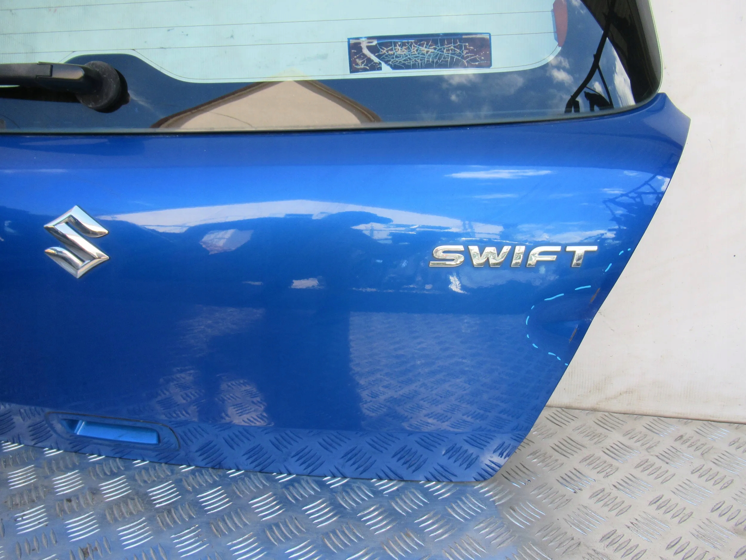 ZADNÁ KAPOTA SUZUKI SWIFT MK6