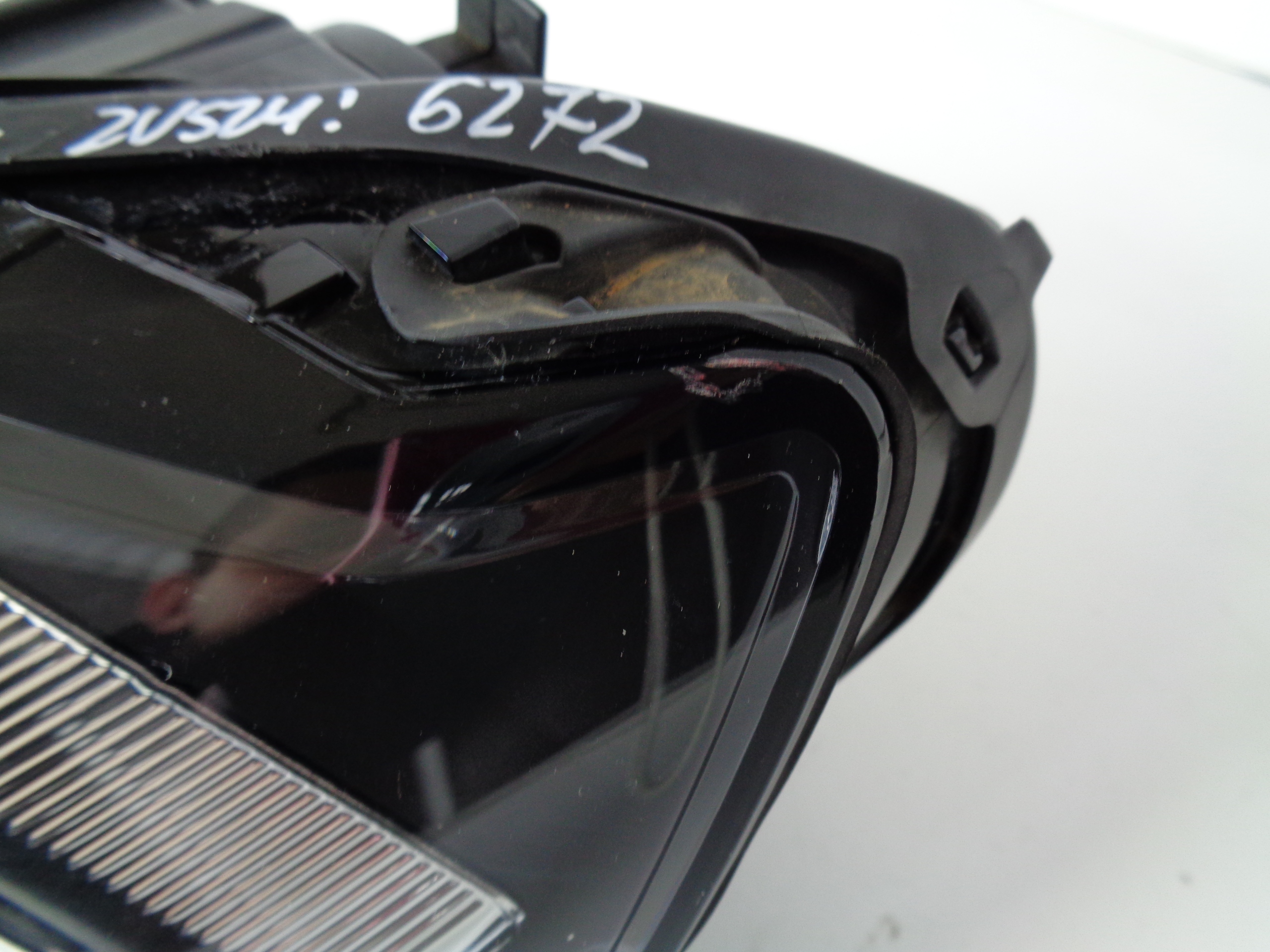 LAVE PREDNE SVETLO AUDI A1 82A 18-