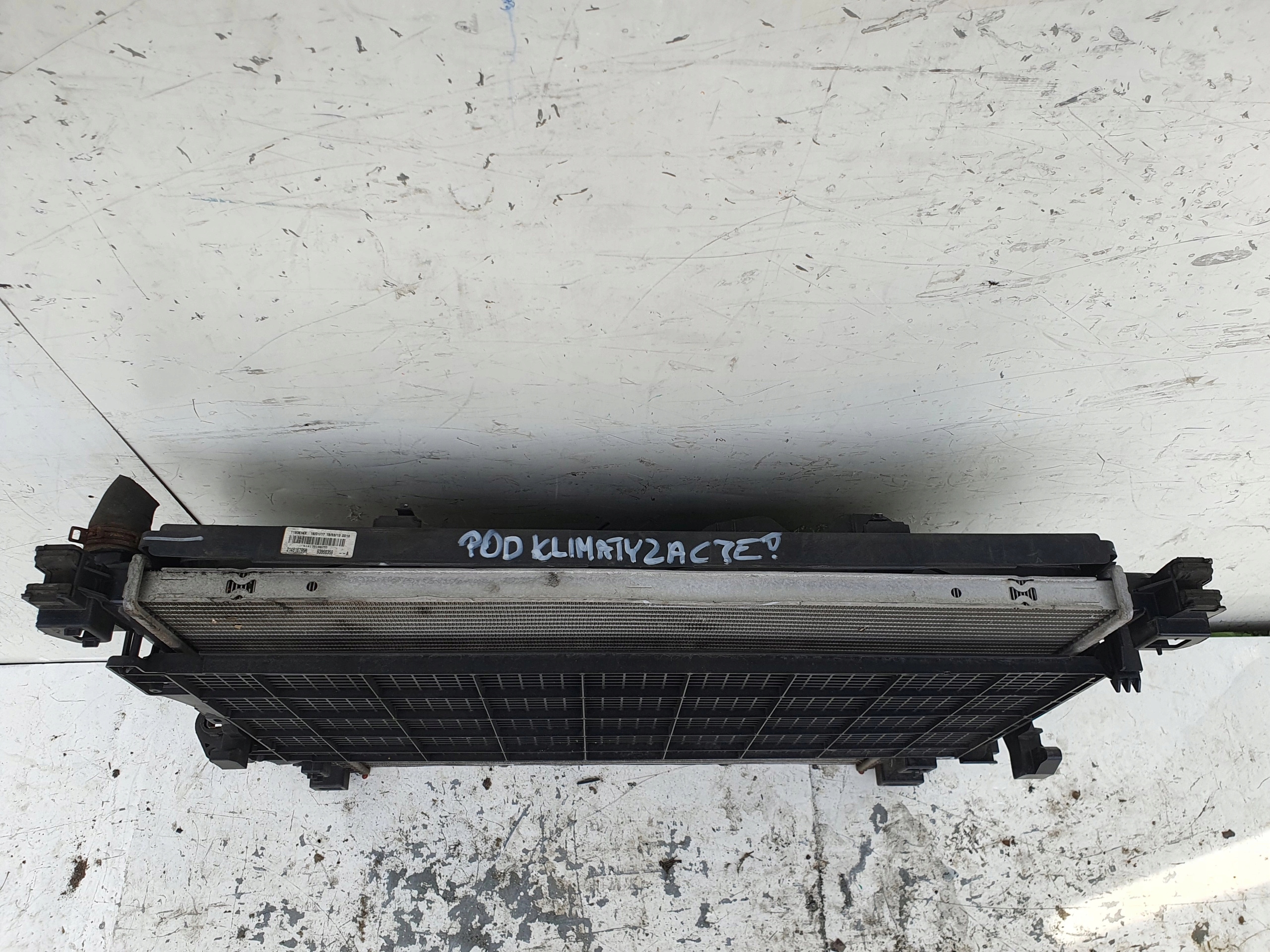 RENAULT TRAFIC III 1.6 DCI CHLADICE VENTILATOR 214818795R