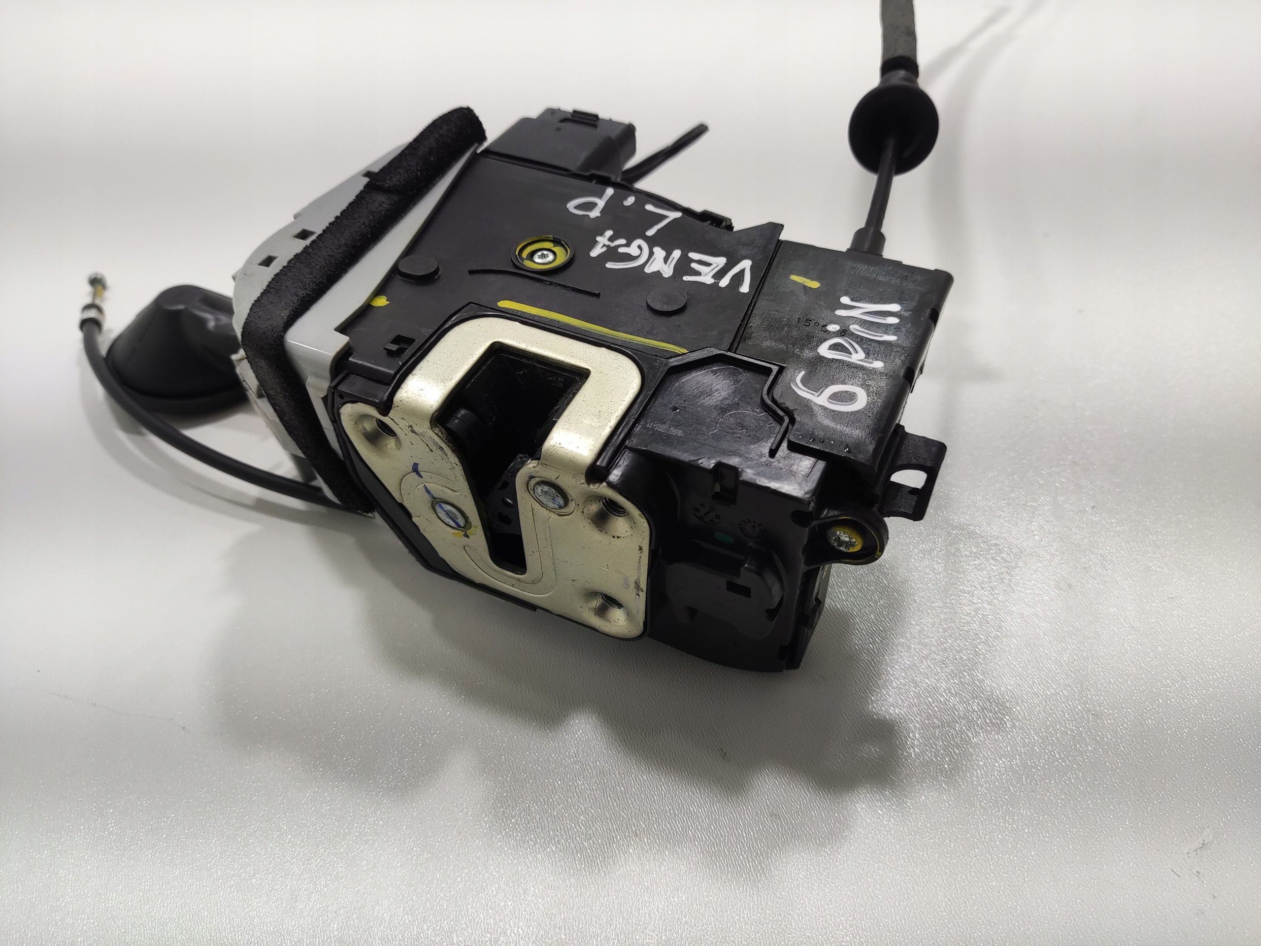 ZAMOK LAVYCH PREDNYCH DVERI KIA VENGA 2014-2019 LIFT 81310-1P000 6 PIN