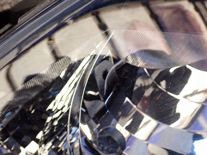 HYUNDAI IX20 PRAVA HMLOVKA 2 ŽIAROVKY