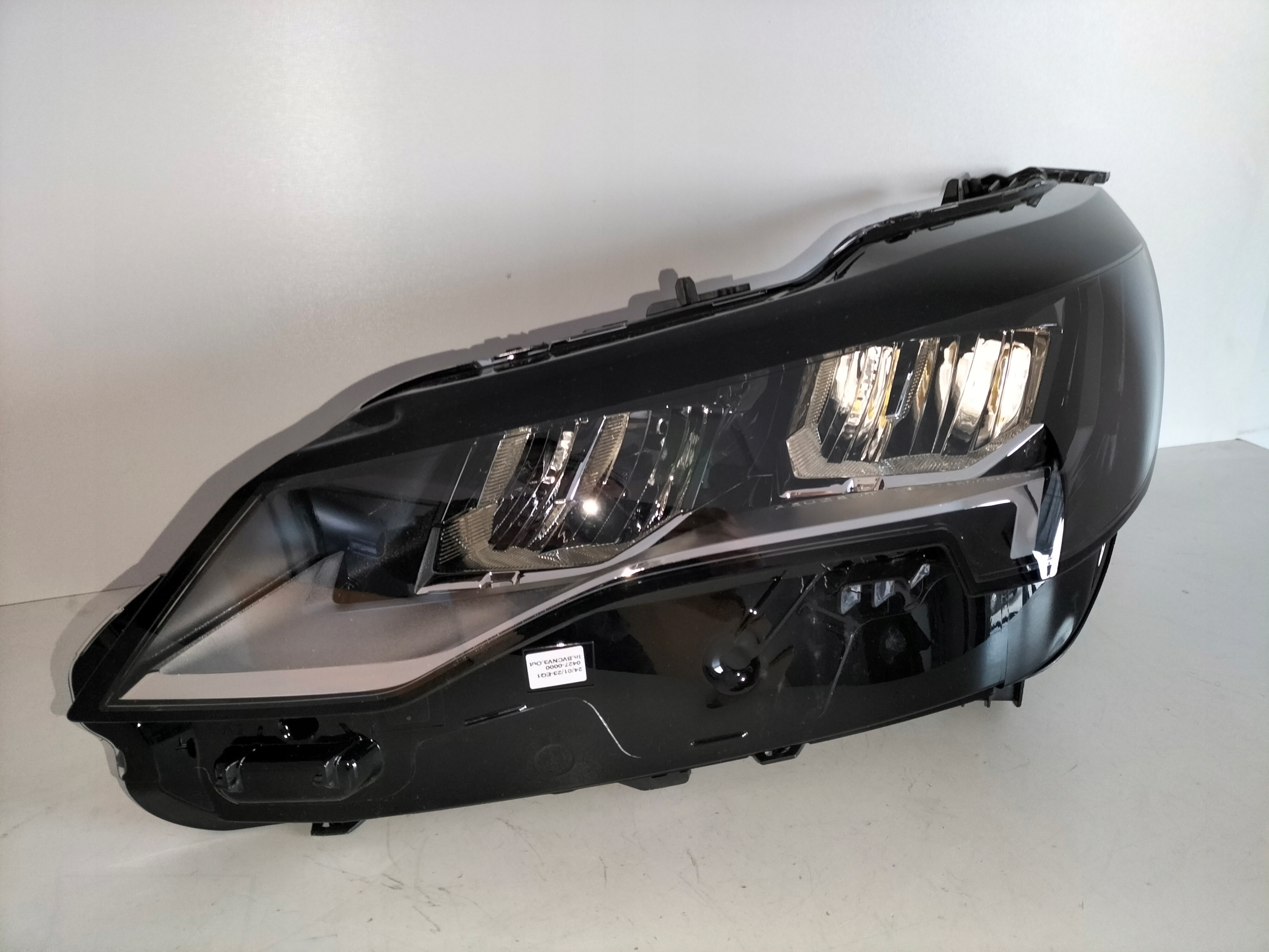 LAVE PREDNE SVETLO PEUGEOT 3008 II 5008 II LIFT 20- FULL LED TE