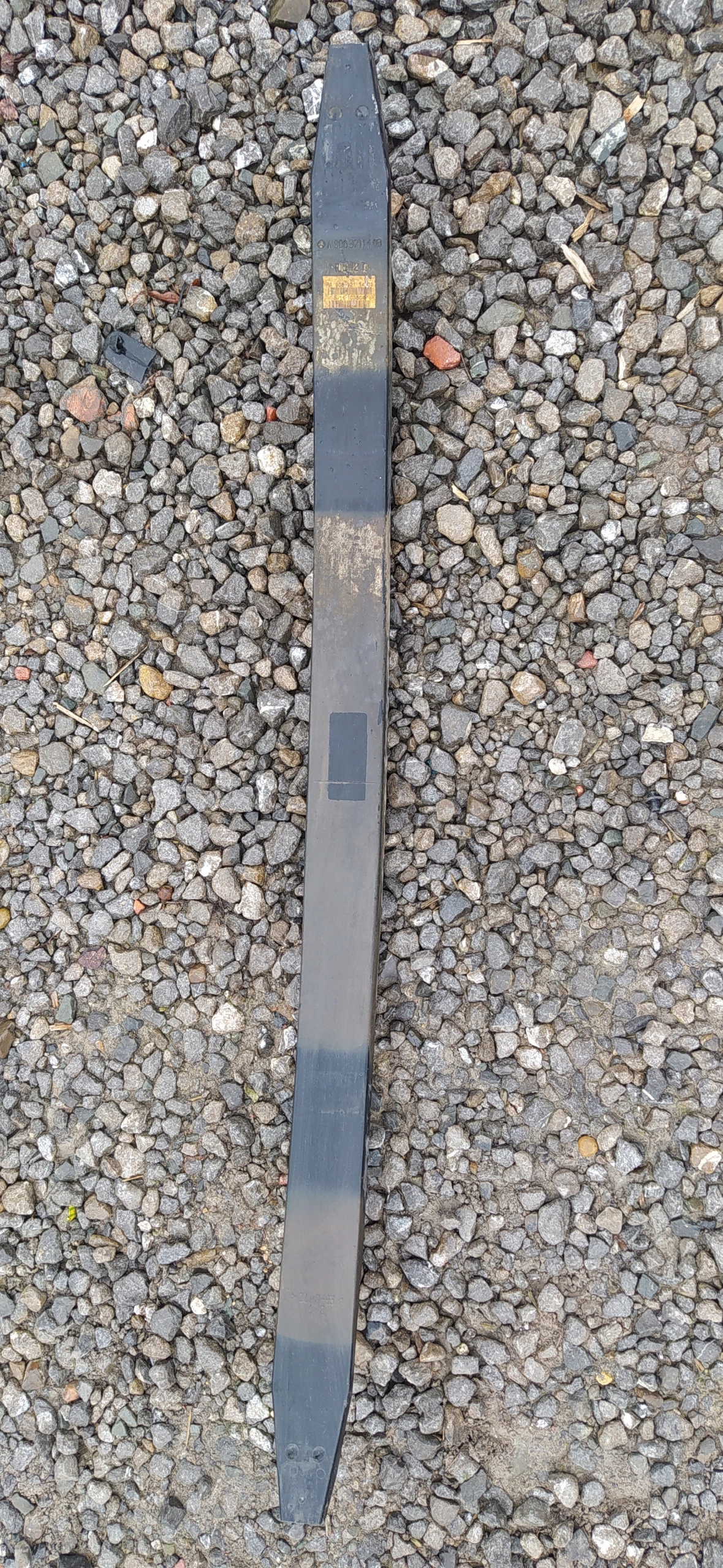 MERCEDES SPRINTER W 906 9063211403 PREDNÉ LISTOVÉ PERO