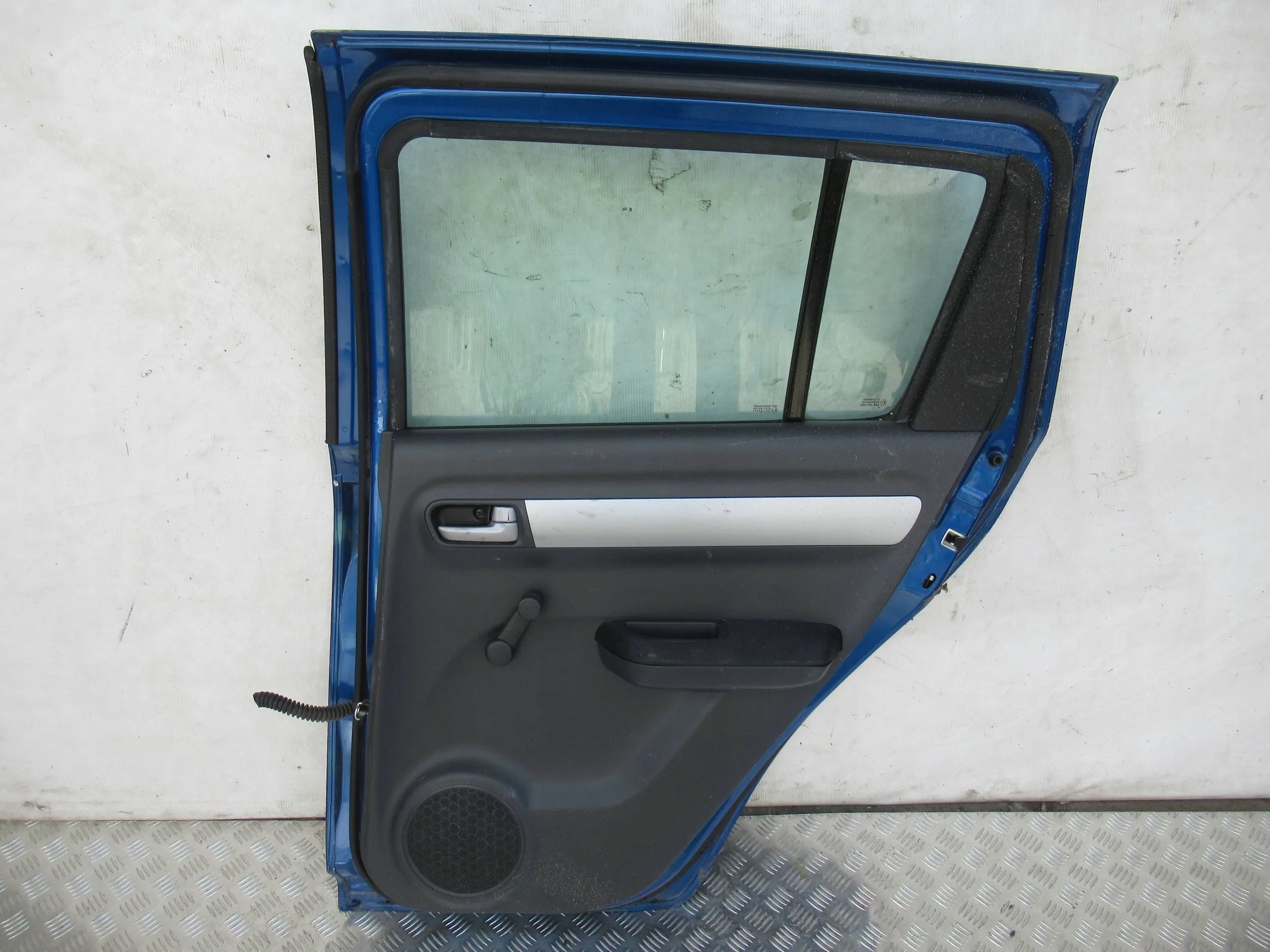 PRAVE ZADNE DVERE SUZUKI SWIFT MK6