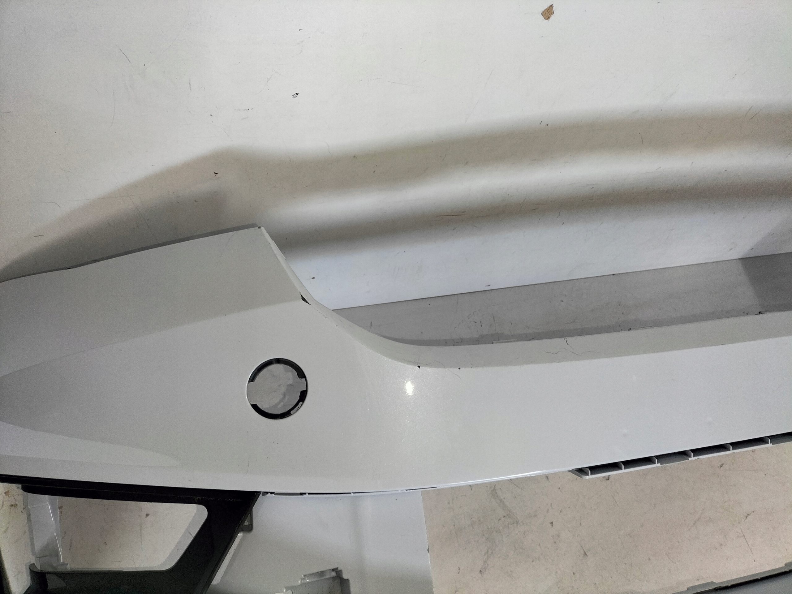 PREDNÝ NÁRAZNÍK SKODA FABIA 4 IV 21-