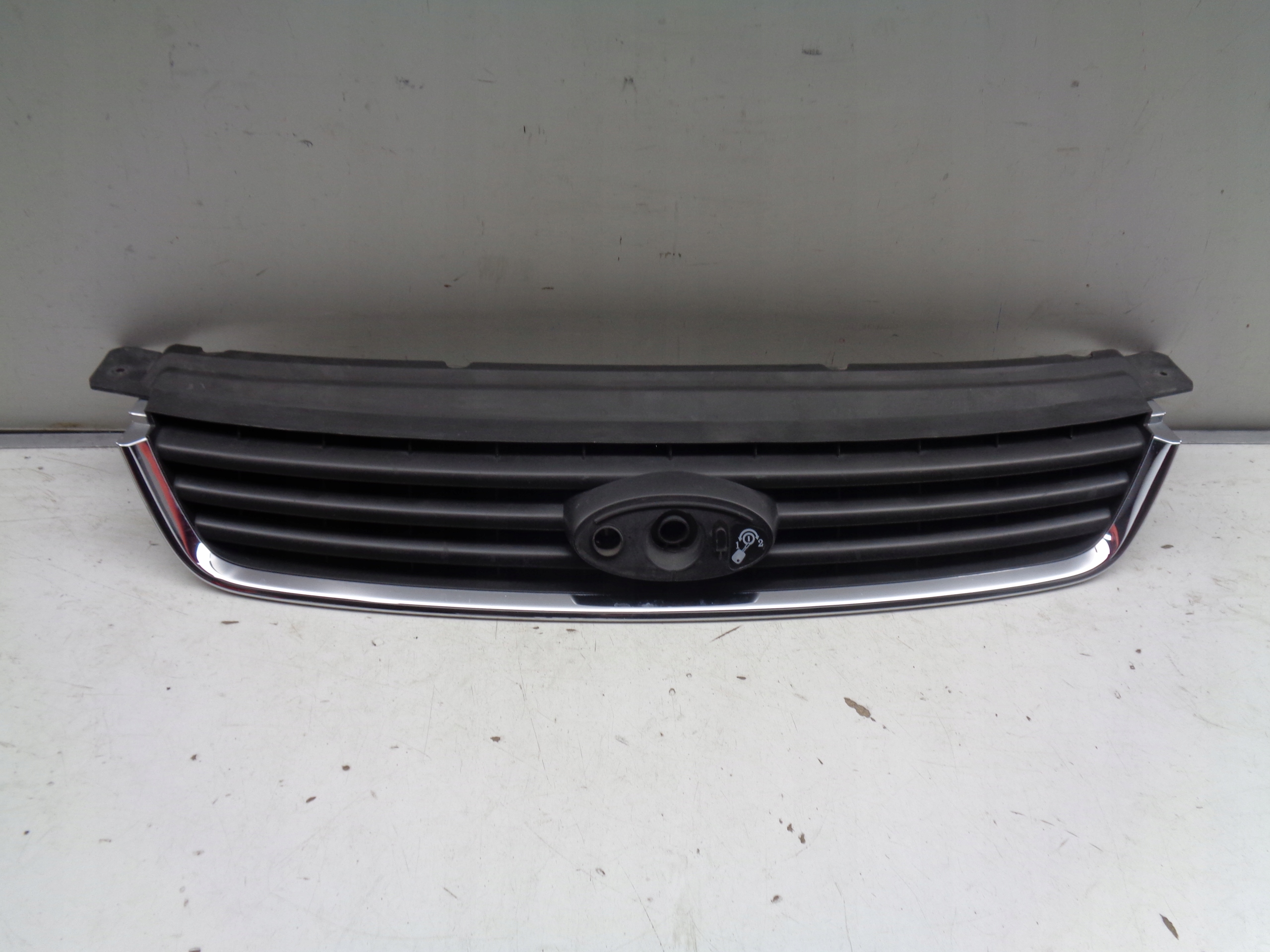 MRIEZKA LISTA FORD KUGA MK1 08-12