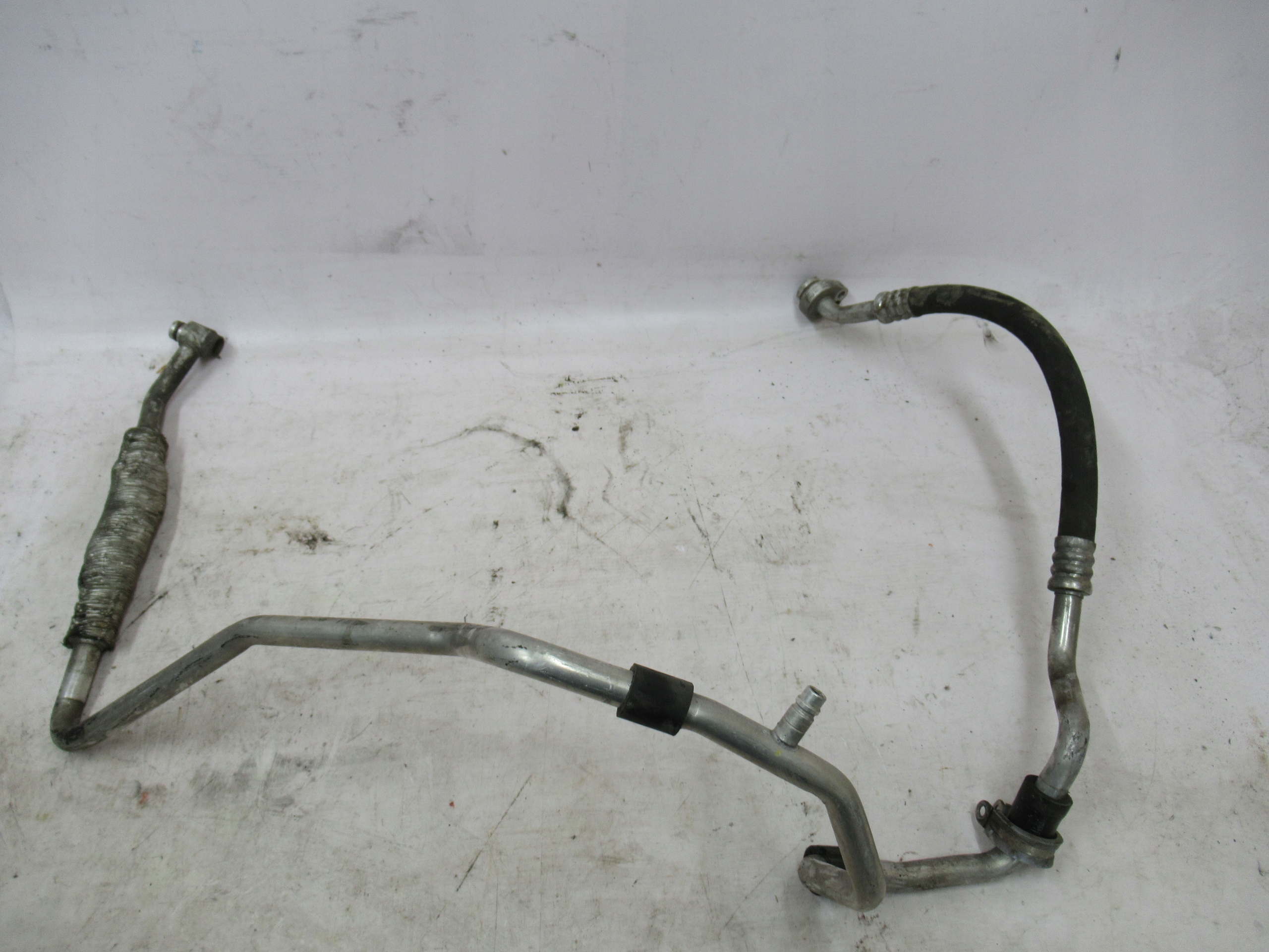HADICA TRUBKA KLIMATIZACIE 3C0820743BH PASSAT B6 2.0 TDI