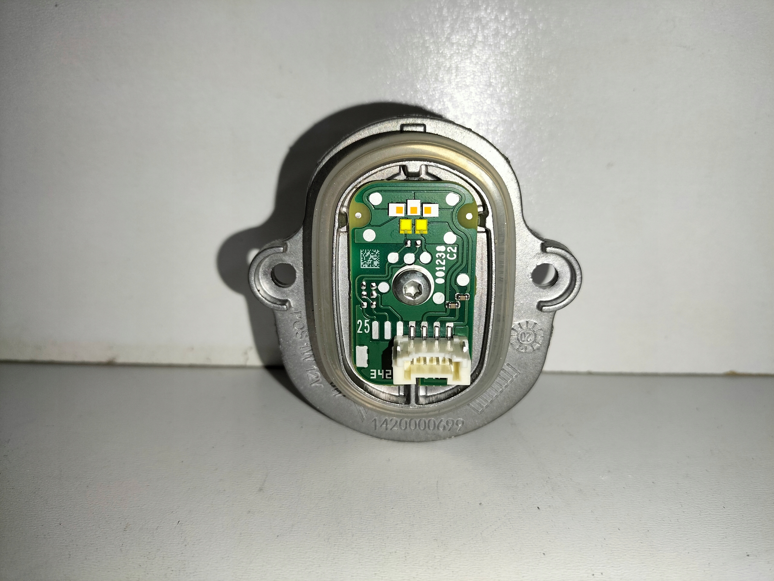 MENIČ NAPÄTIA MODUL LED VW SKODA 1420000699