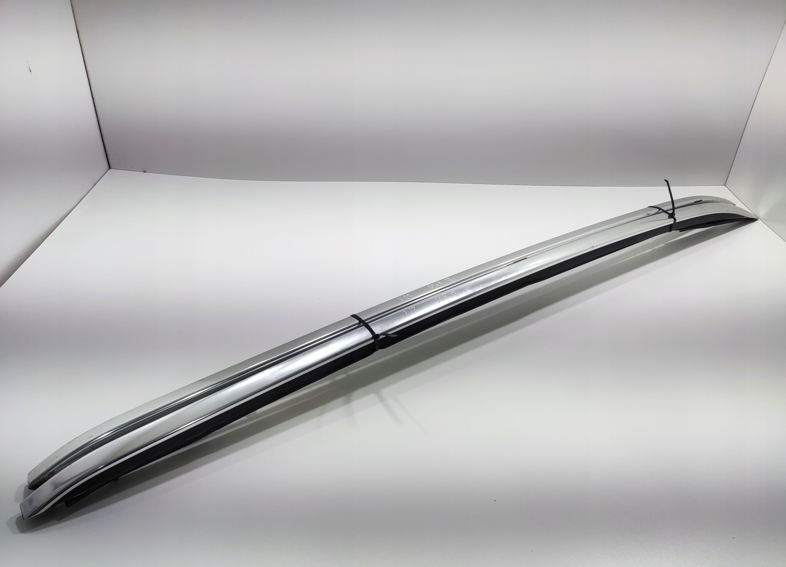 ORIGINÁLNE STREŠNÉ NOSIČE PEUGEOT 508 I SW KOMBI 98028098VV 10-14