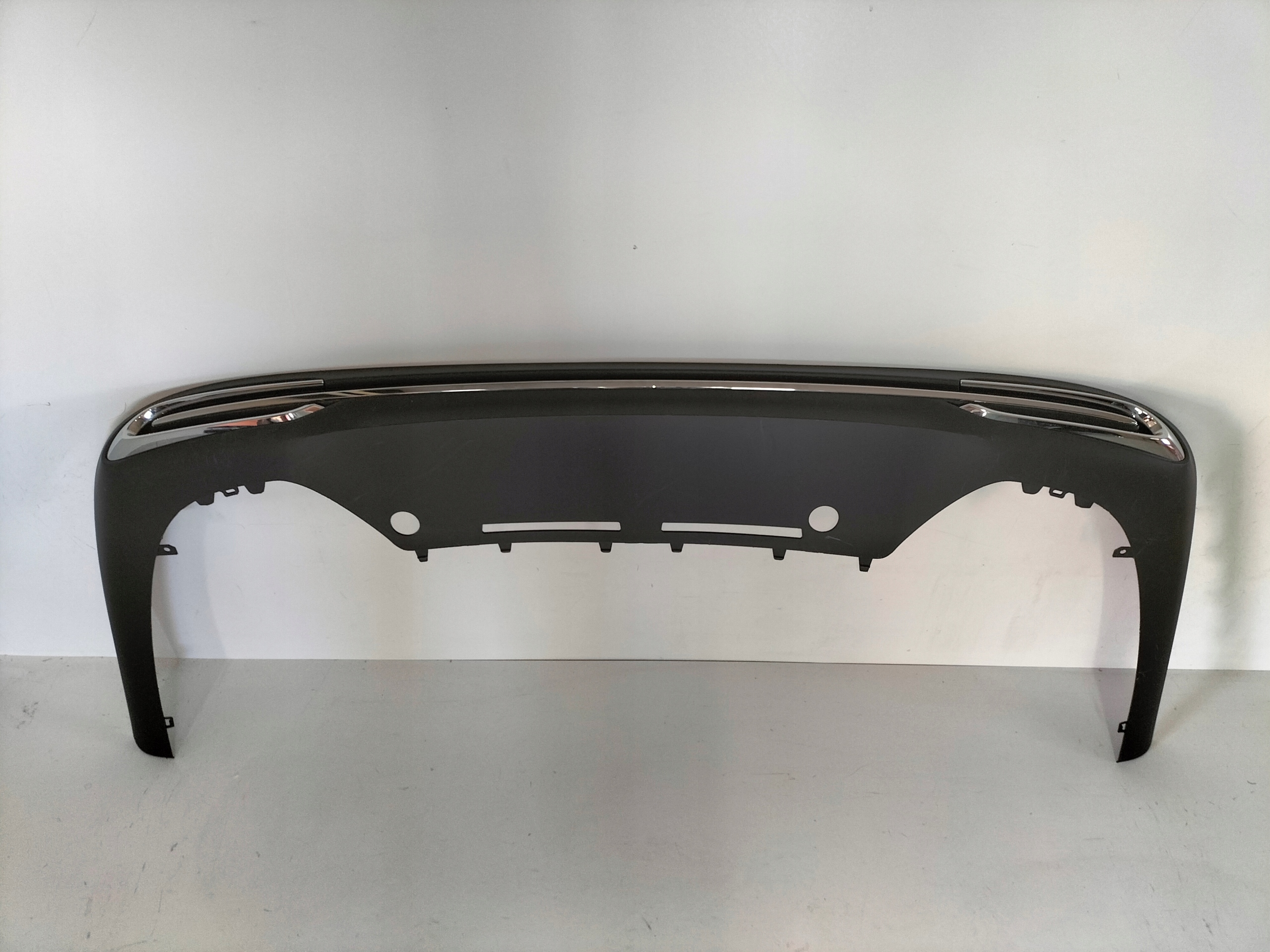 ZADNY SPOJLER MERCEDES E KLASA W214 22-