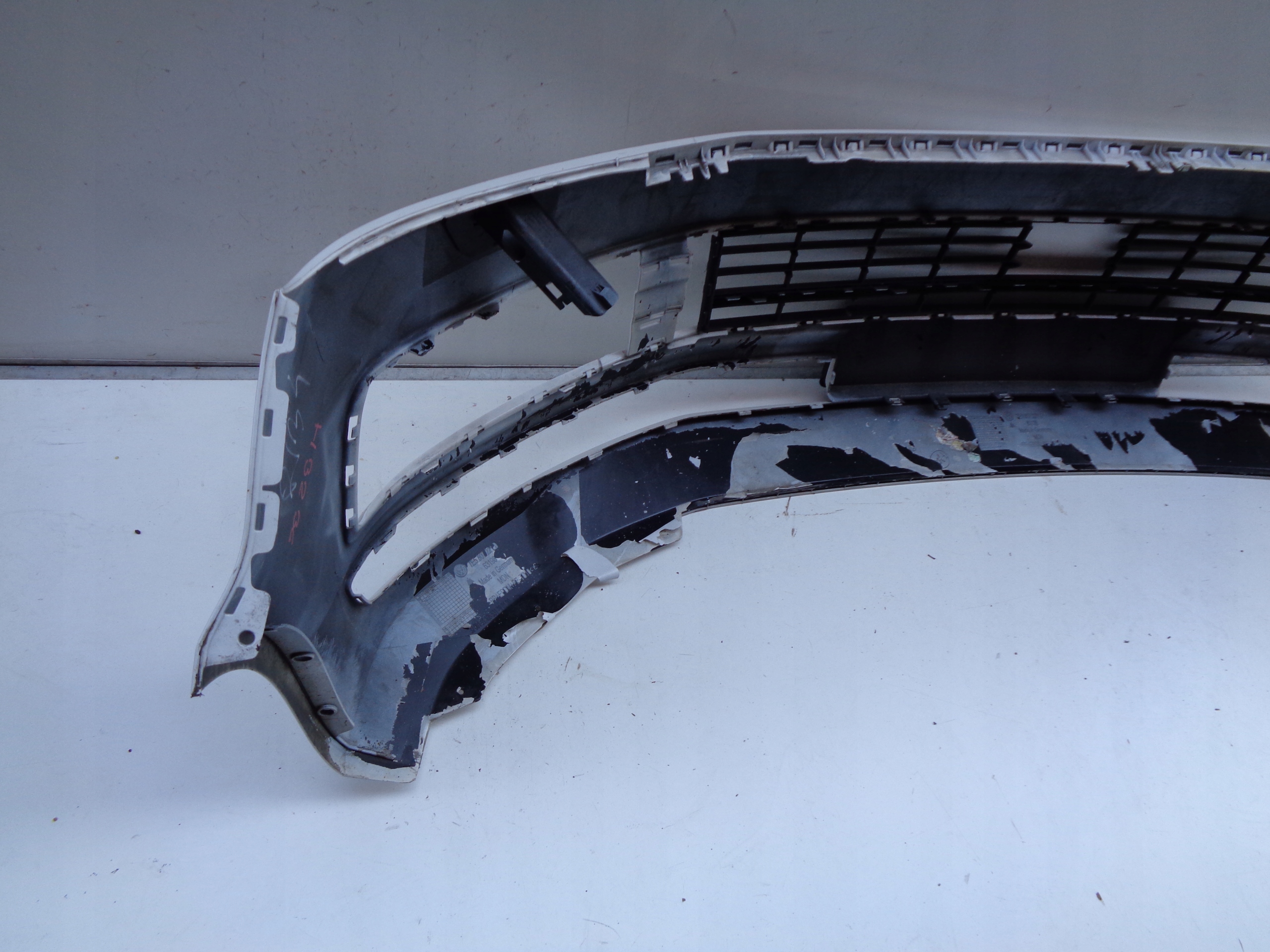 PREDNÝ NÁRAZNÍK VW T6 7E0 15- NR 21300