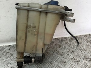 EXPANZNÁ NÁDOBKA AUDI A4 B8 2.0 TDI EXPANZNÁ NÁDOBKA AUDI A4 B8 2.0 TDI