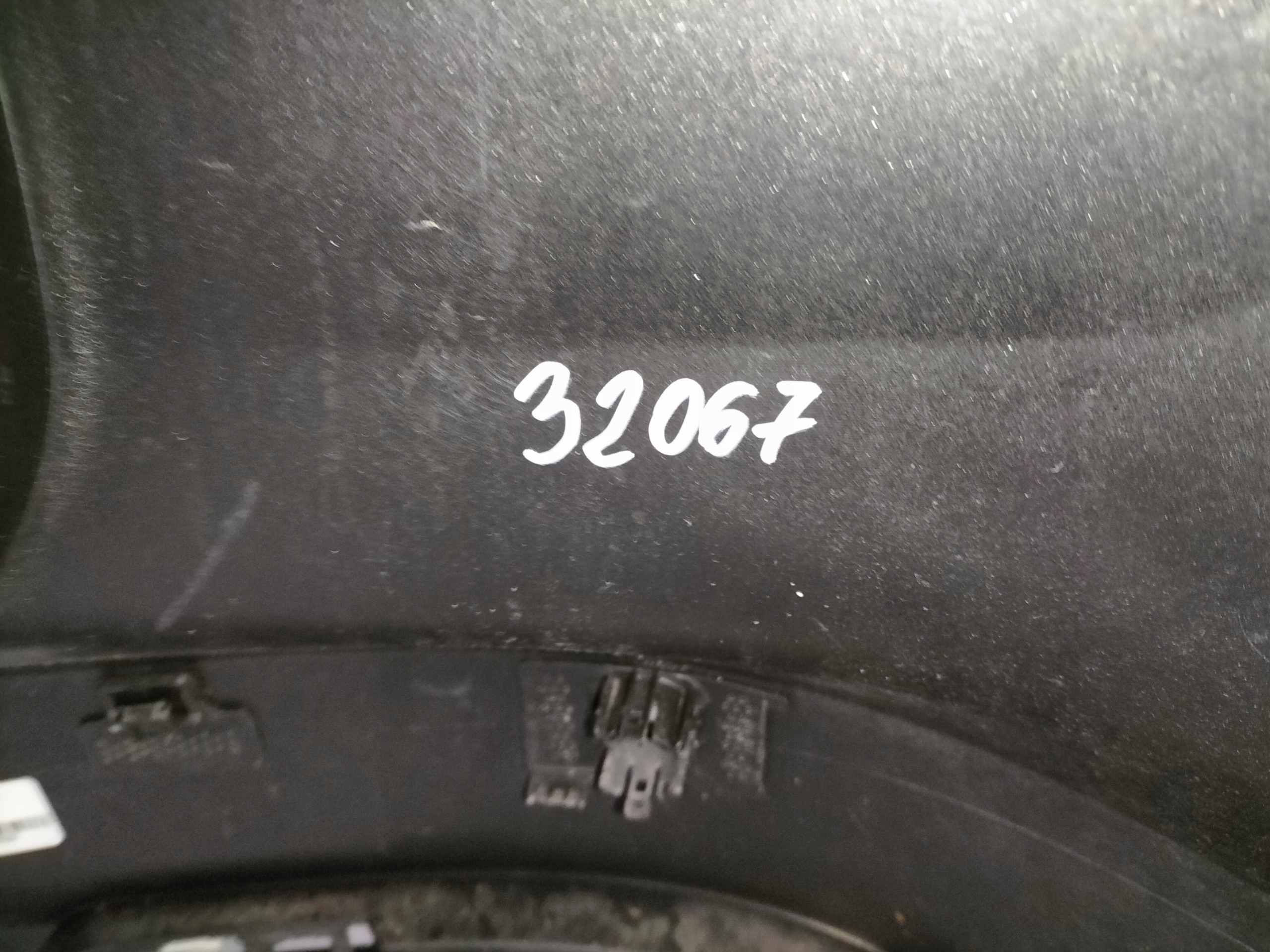 ZADNÝ NÁRAZNÍK AUDI A6 C8 18- KOMBI