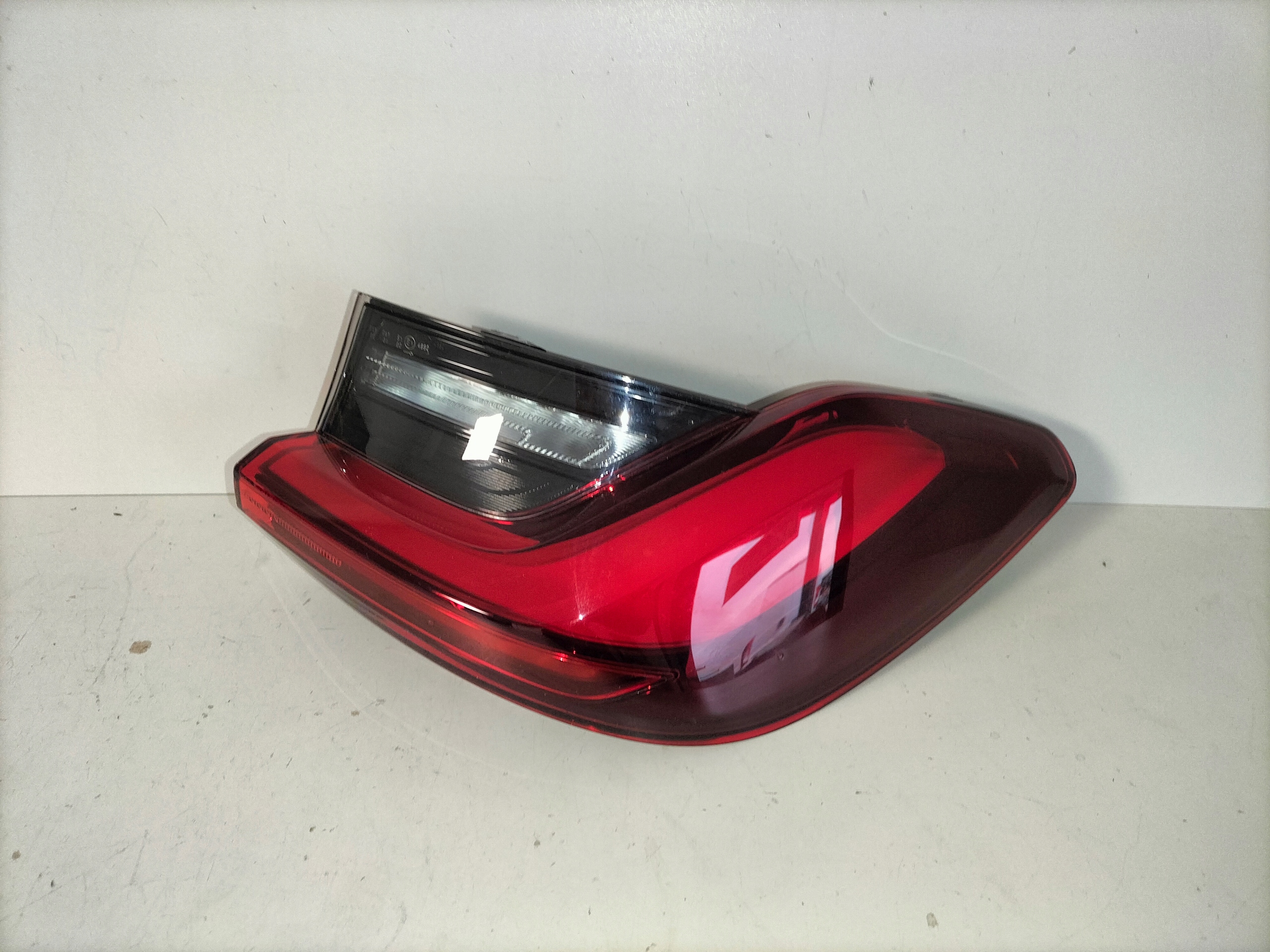 PRAVE ZADNE SVETLO BMW 3 G21 19- KOMBI TOURING LED