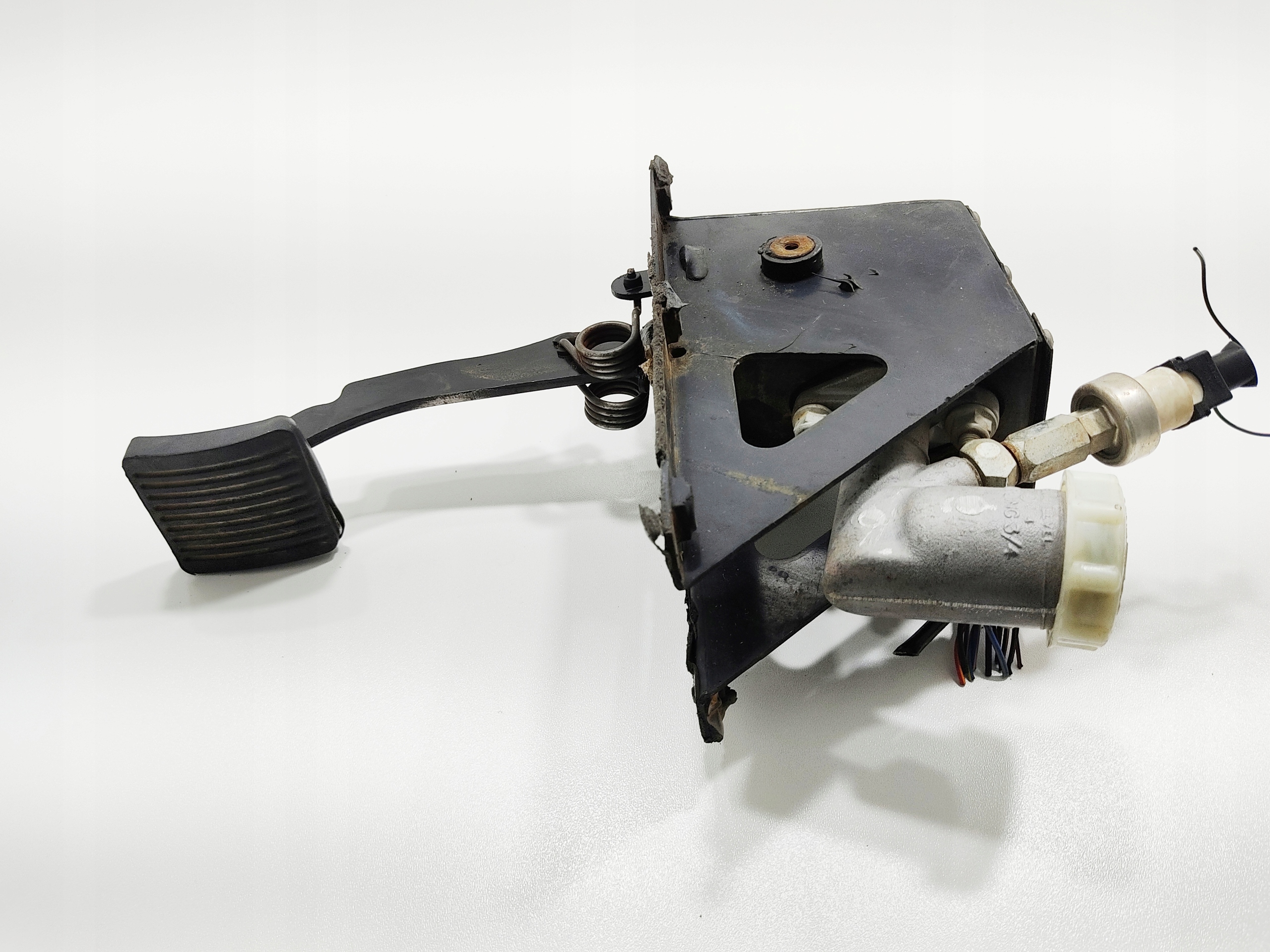 SPOJKOVÉ ČERPADLO SPOJKOVY PEDAL LAND ROVER DEFENDER 2.4 TDCI 2007-2014