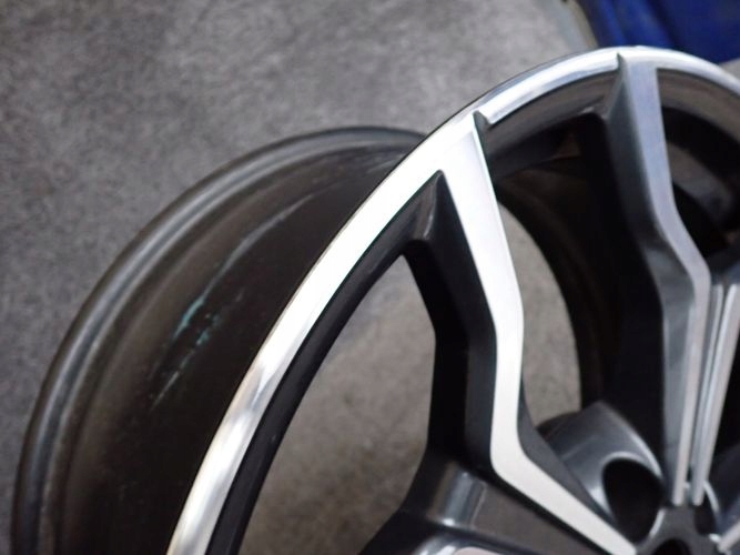 BMW X2 F39 8Jx19 ET47 5×112 HLINIKOVY DISK ELEKTRON