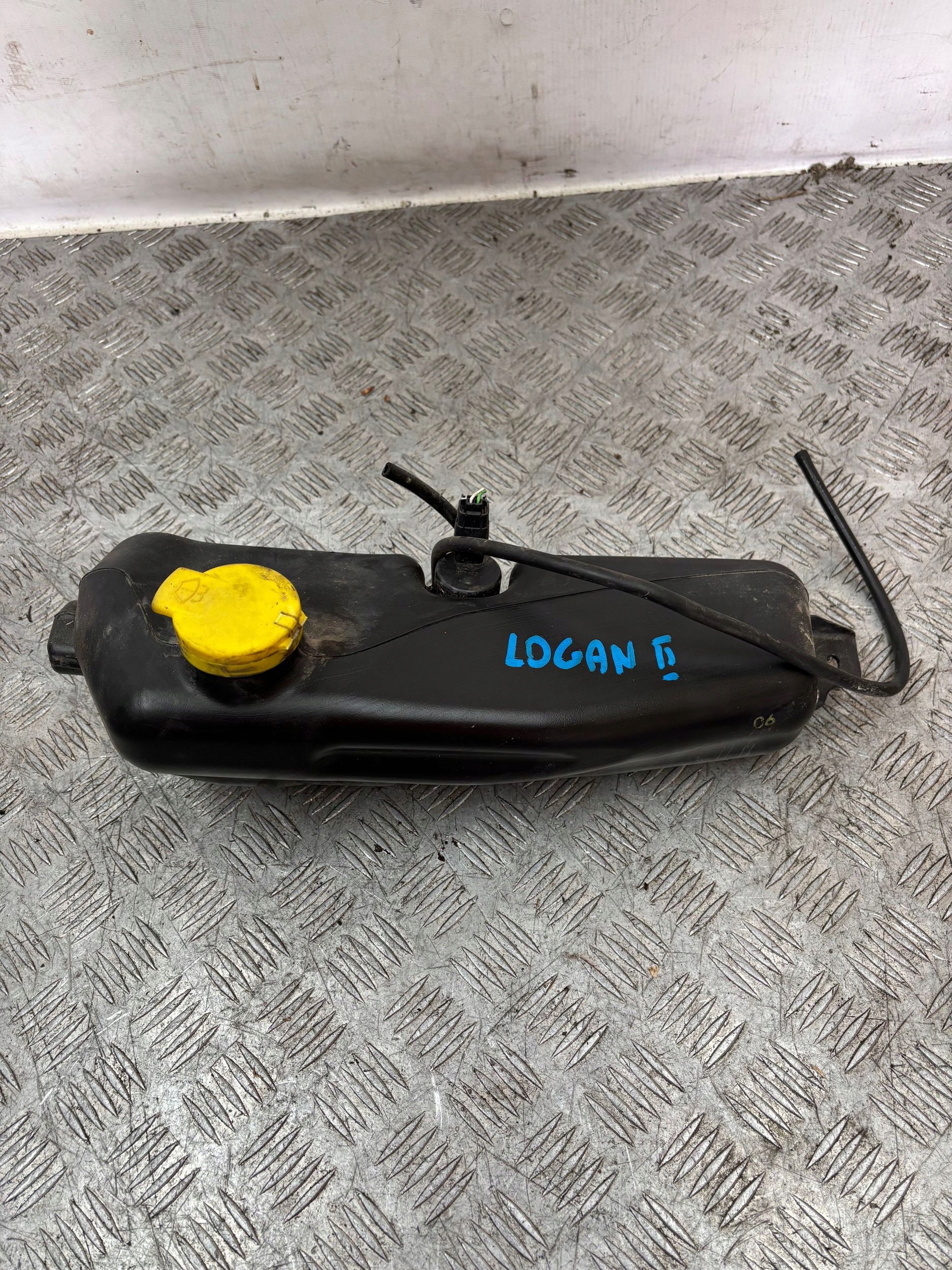NÁDOBKA OSTREKOVAČOV DACIA LOGAN II MCV KOMBI 289109345R