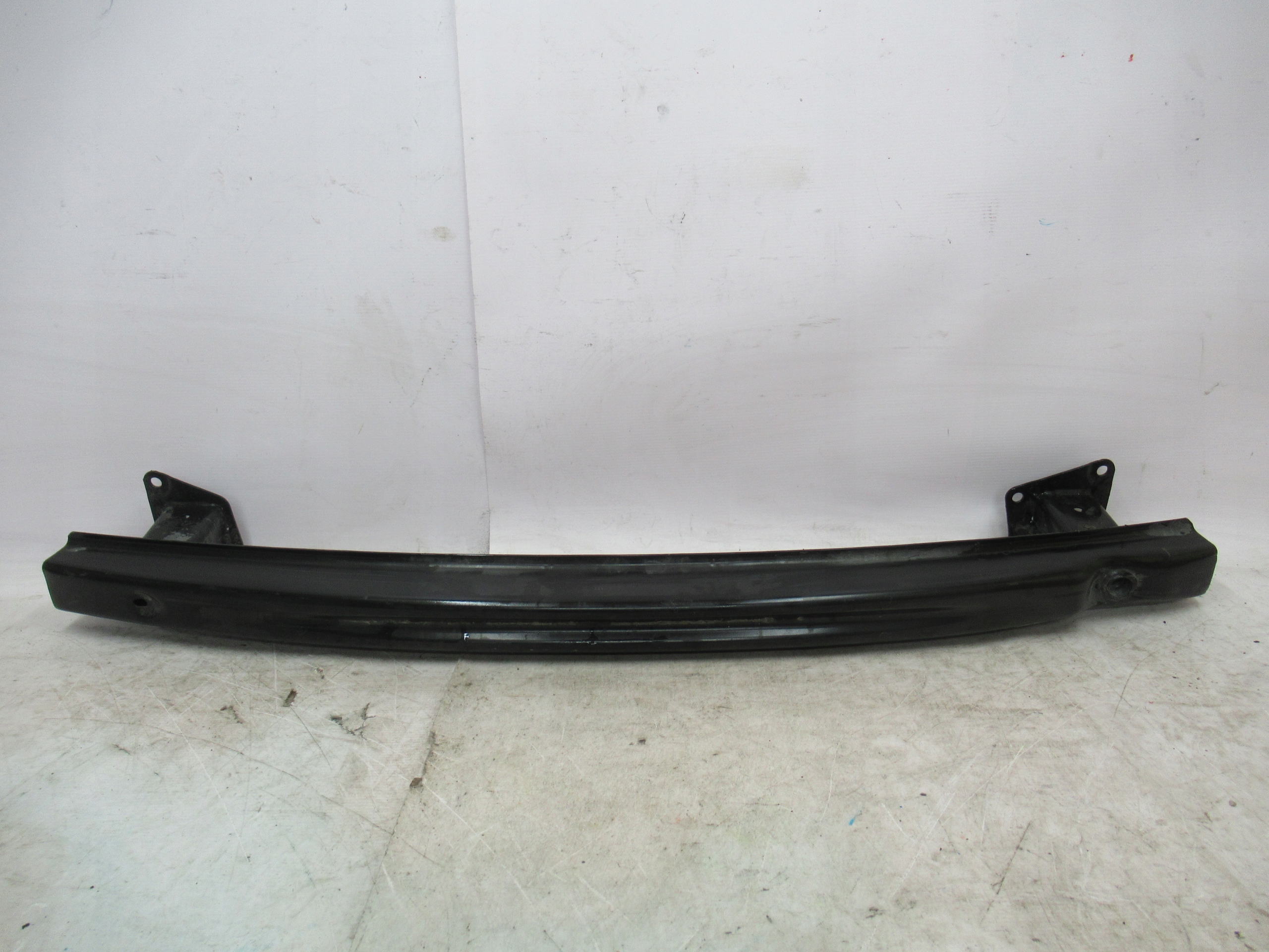 VÝSTUHA ZADNÉHO NÁRAZNÍKA VW TOURAN I 1T