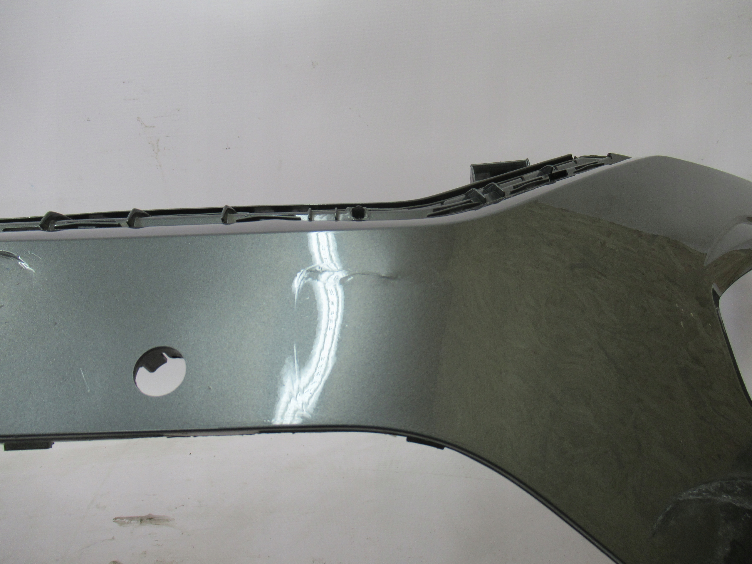 PREDNÝ NÁRAZNÍK 2GA807221 VW T-ROC 17-