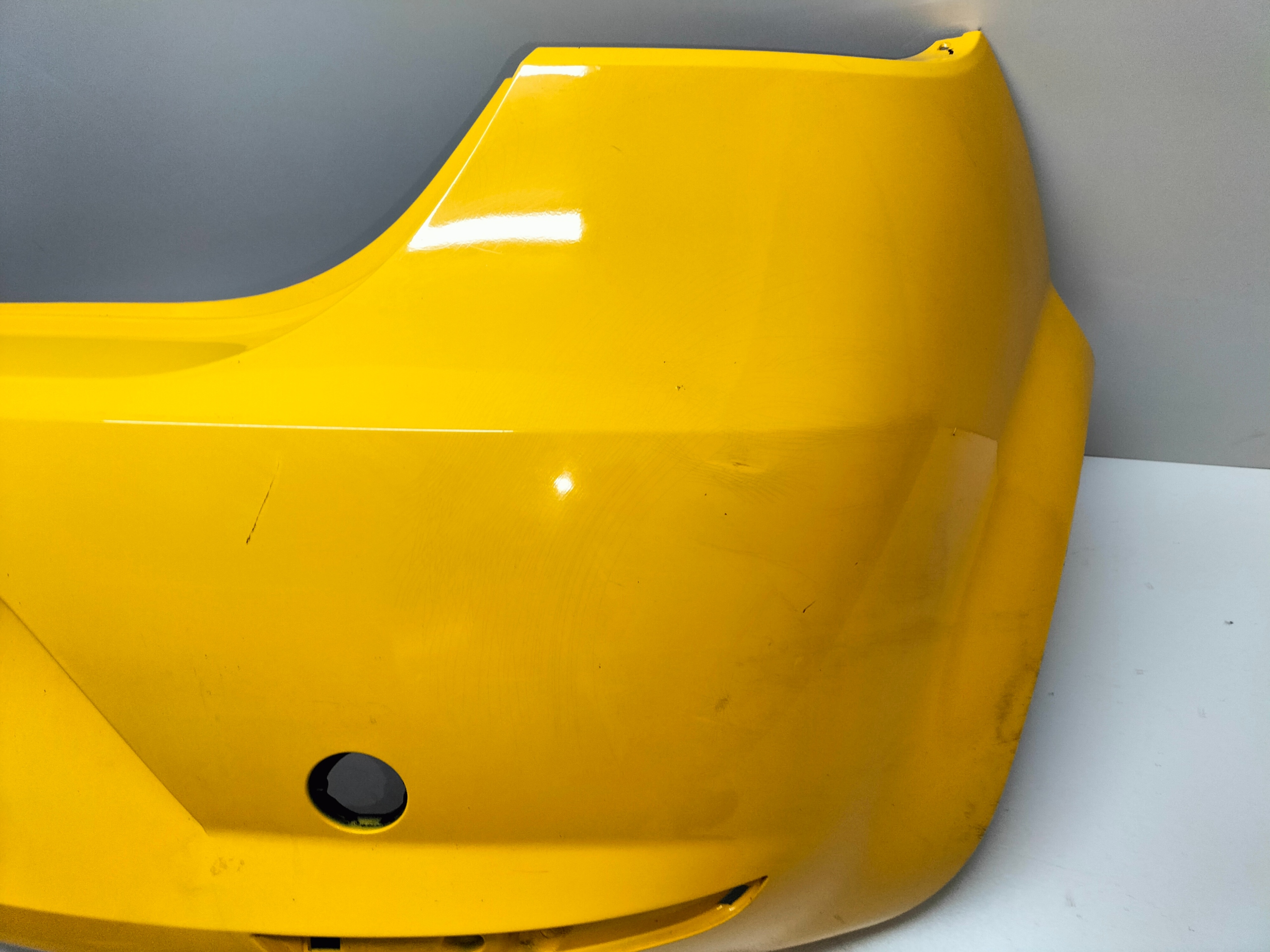 ZADNÝ NÁRAZNÍK SEAT LEON II 05-09
